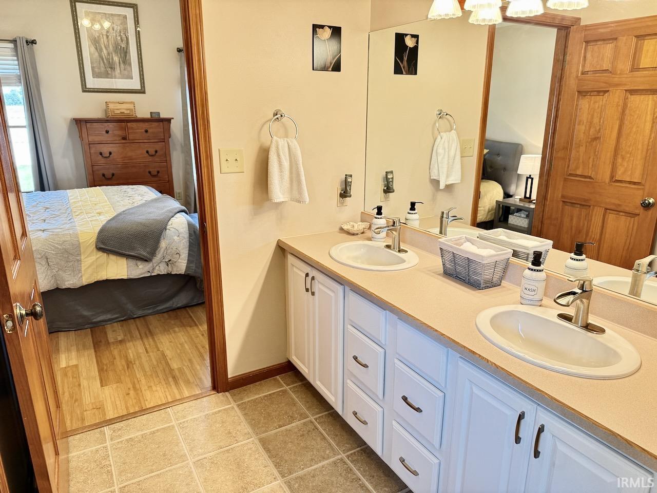 399 S Woodlawn Street