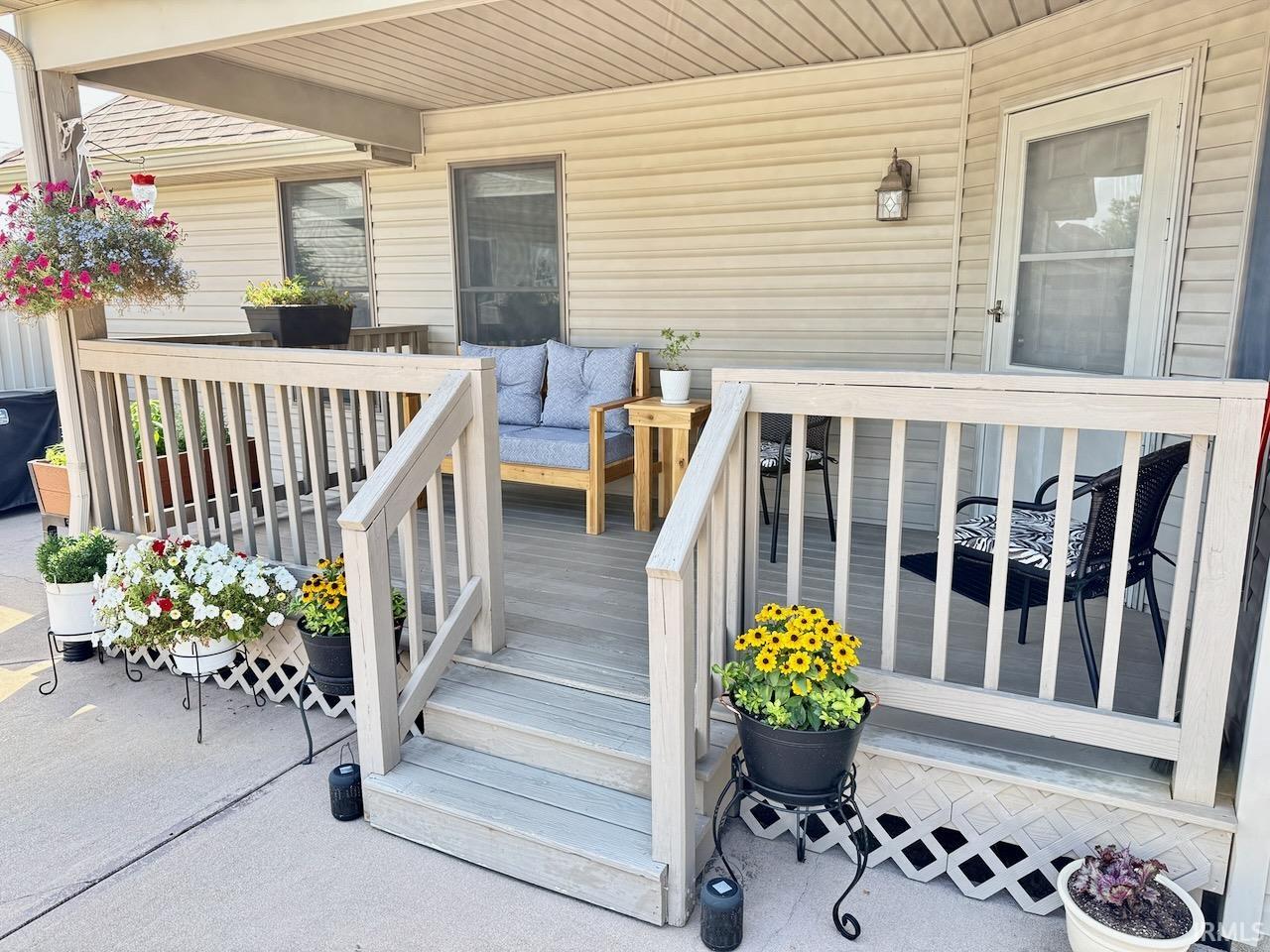 399 S Woodlawn Street