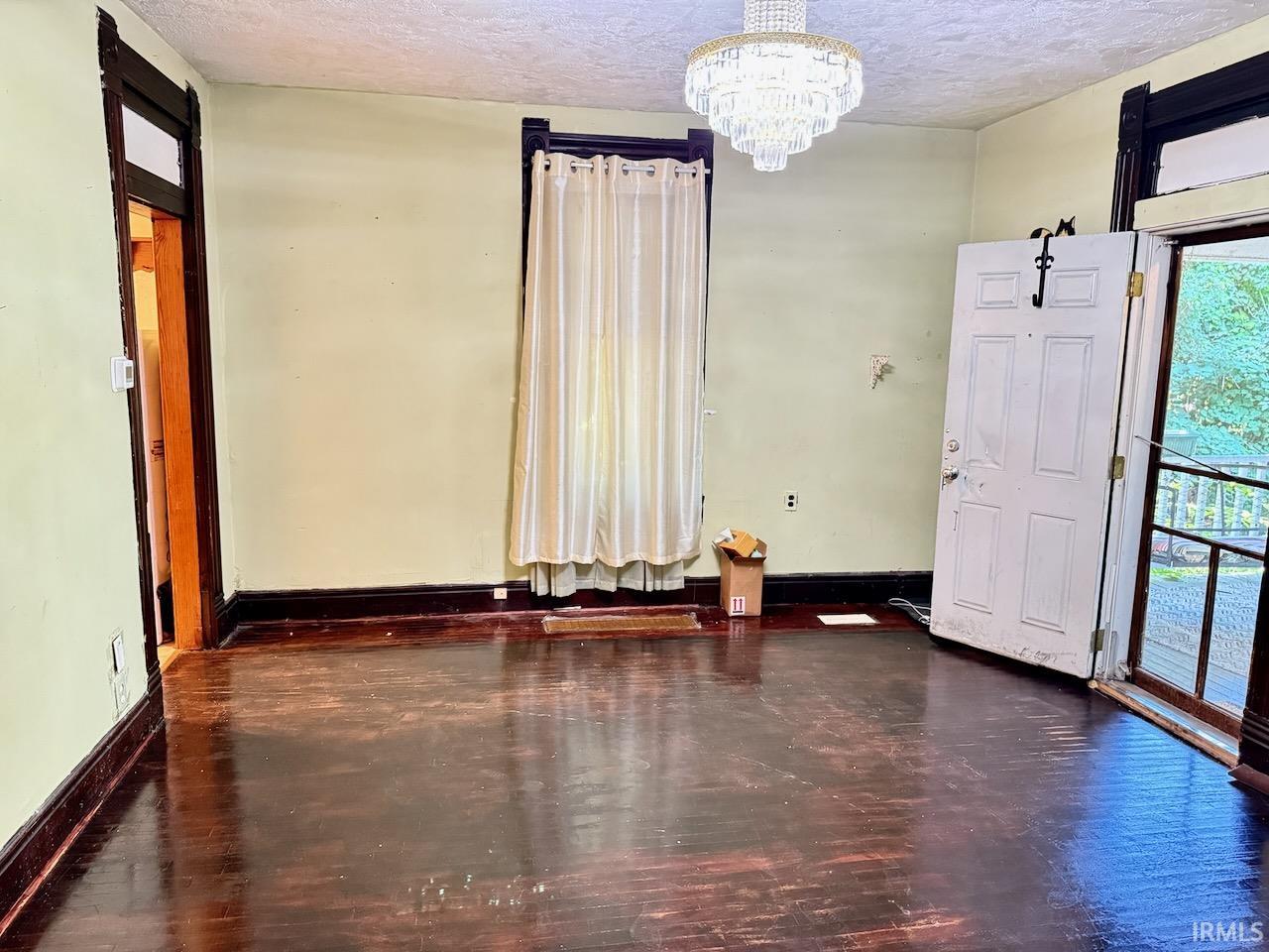 1724 Elm Street