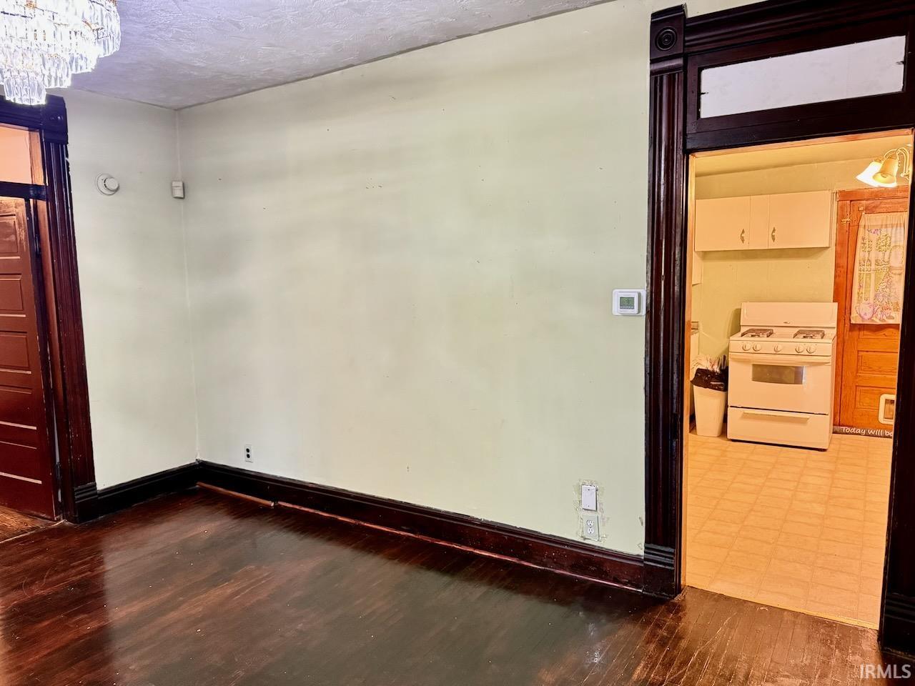 1724 Elm Street