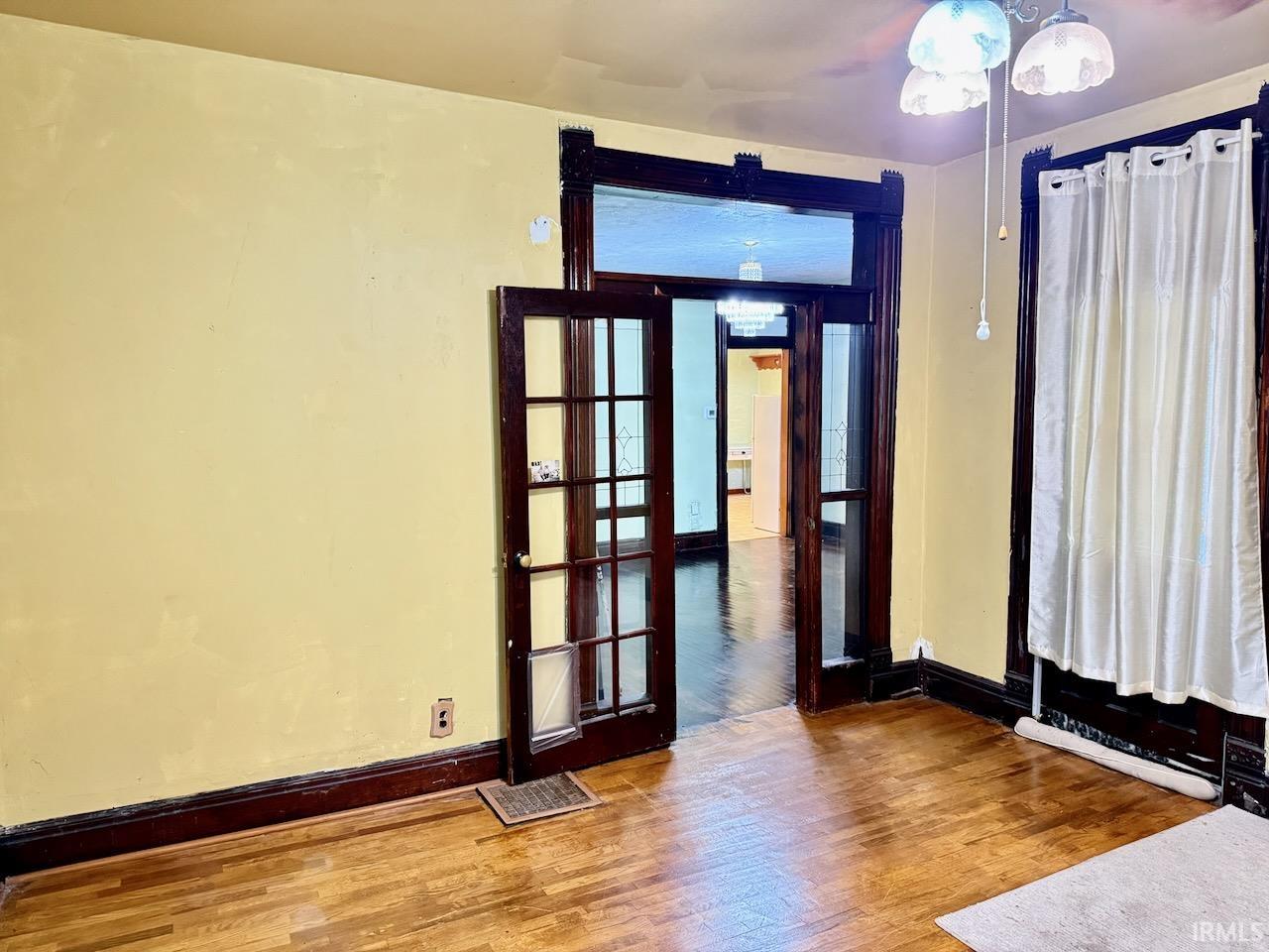 1724 Elm Street