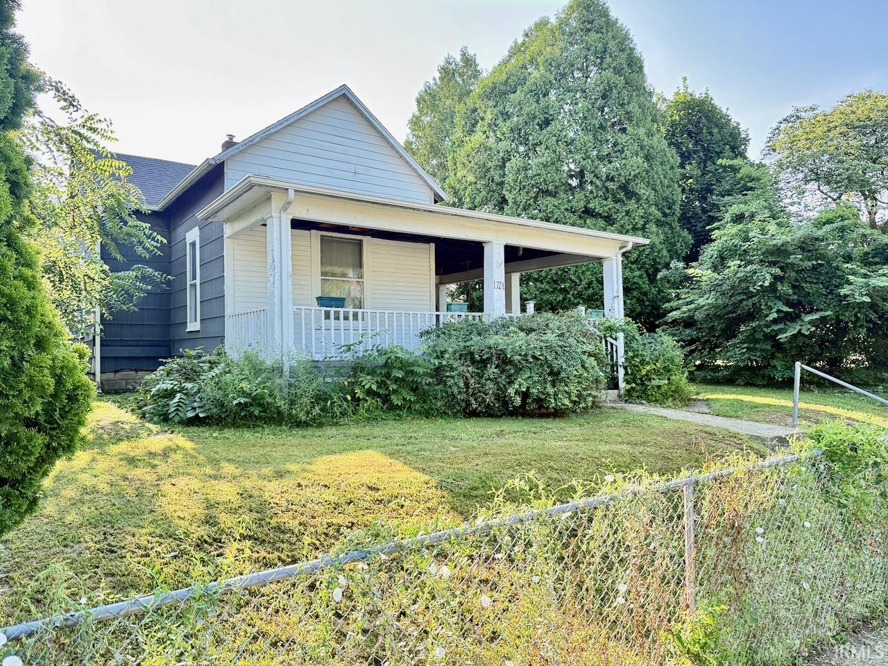 1724 Elm Street