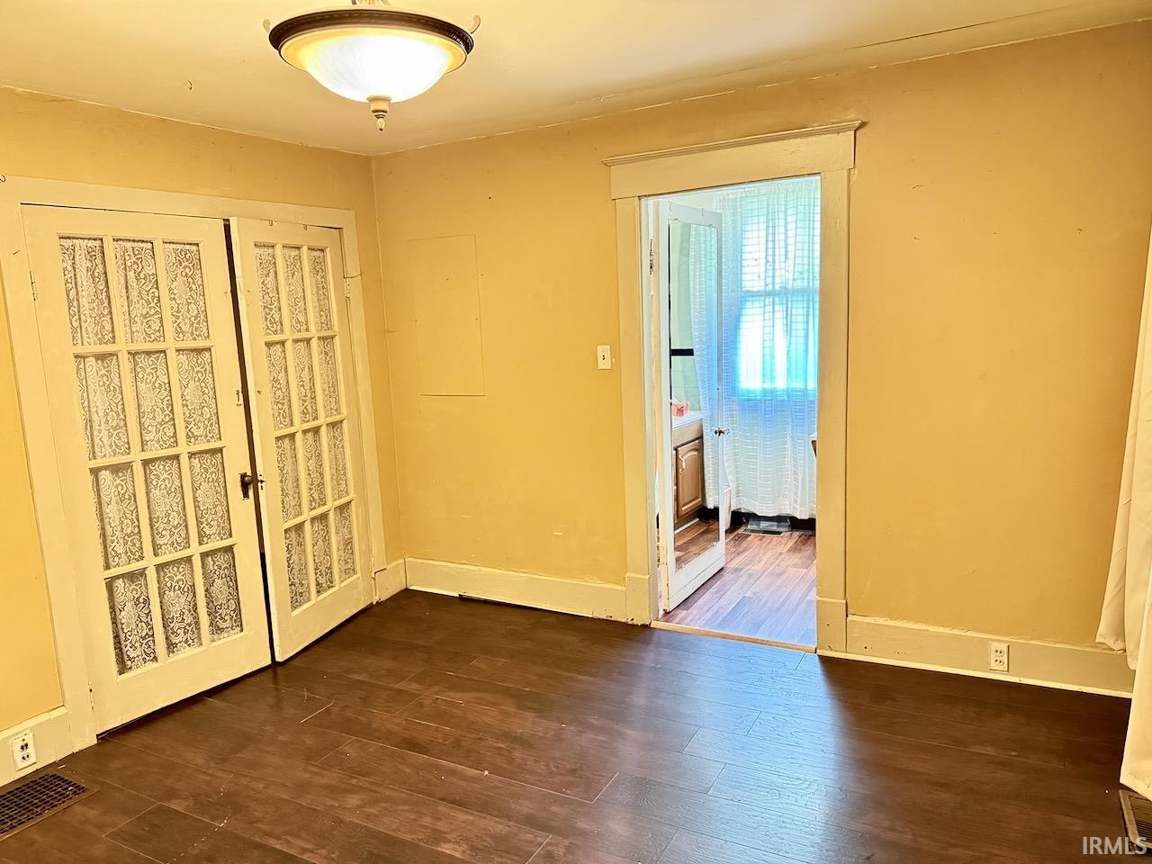 1724 Elm Street