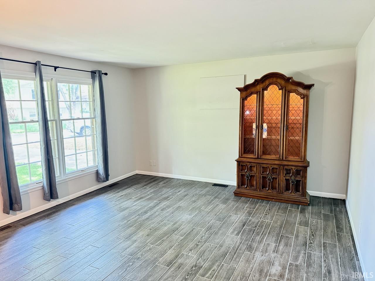 2409 W Barcelon Drive