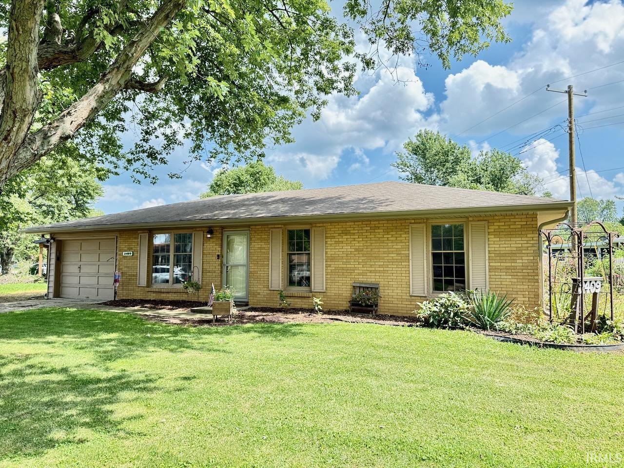 2409 W Barcelon Drive