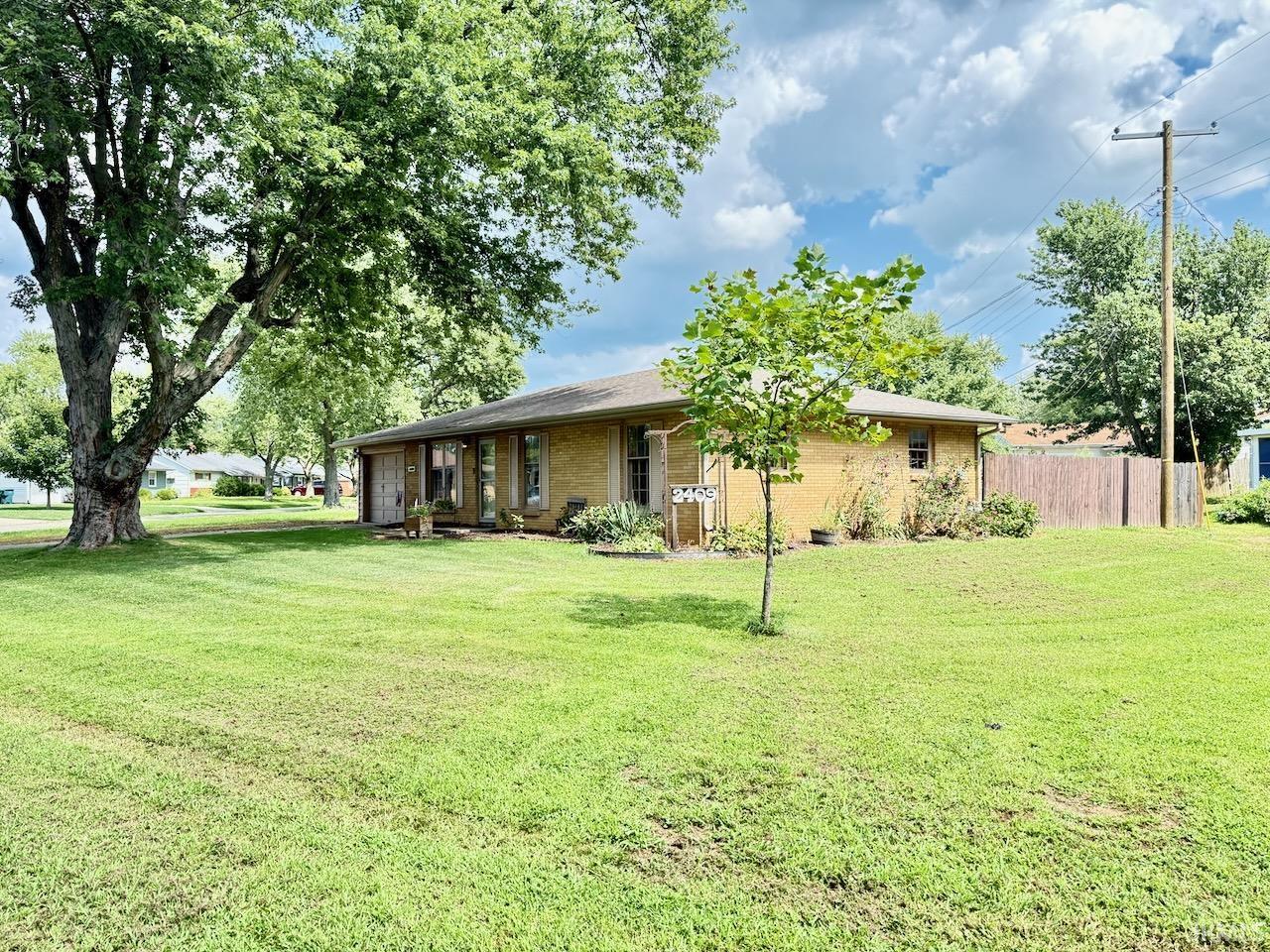 2409 W Barcelon Drive