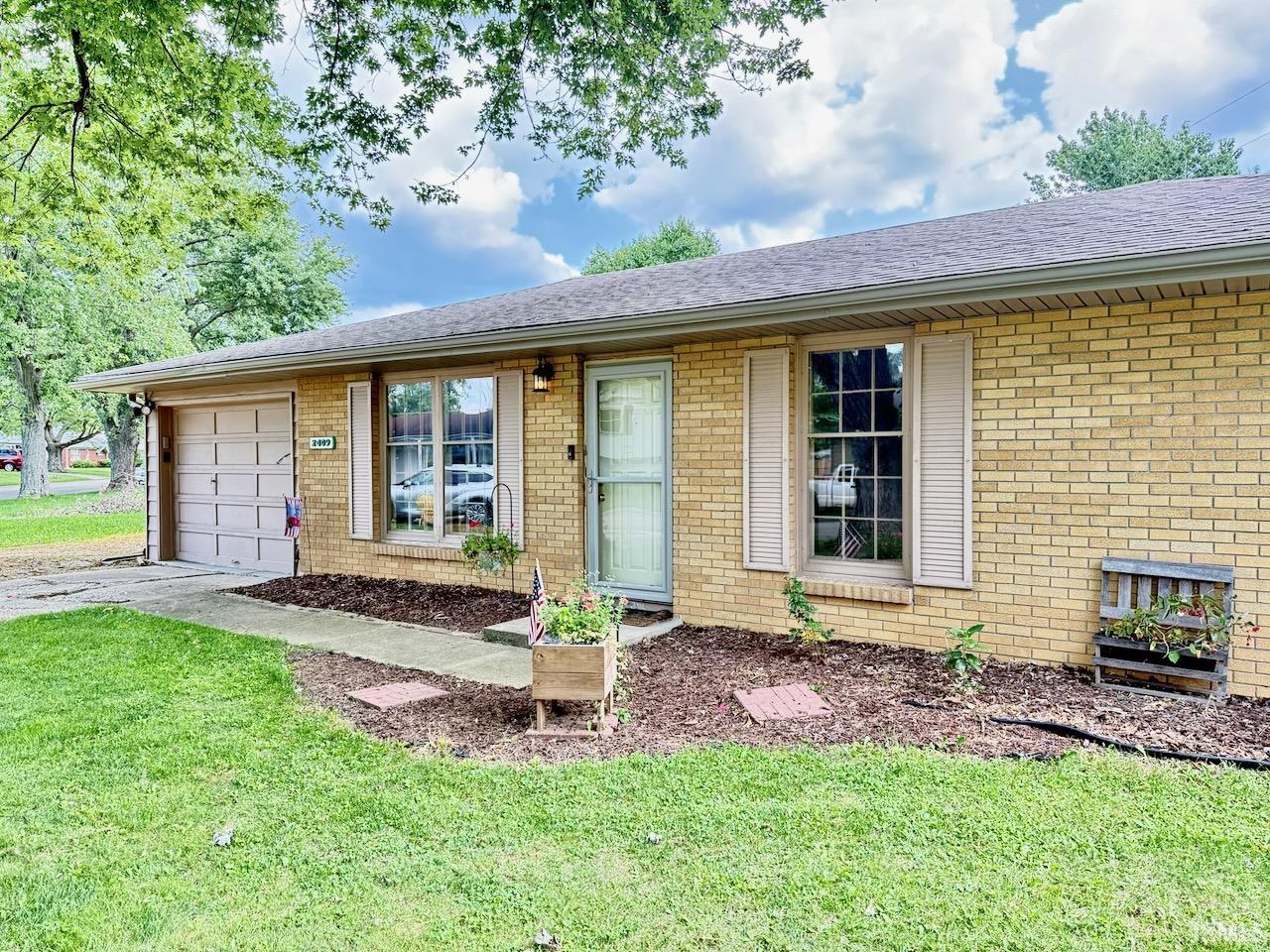 2409 W Barcelon Drive