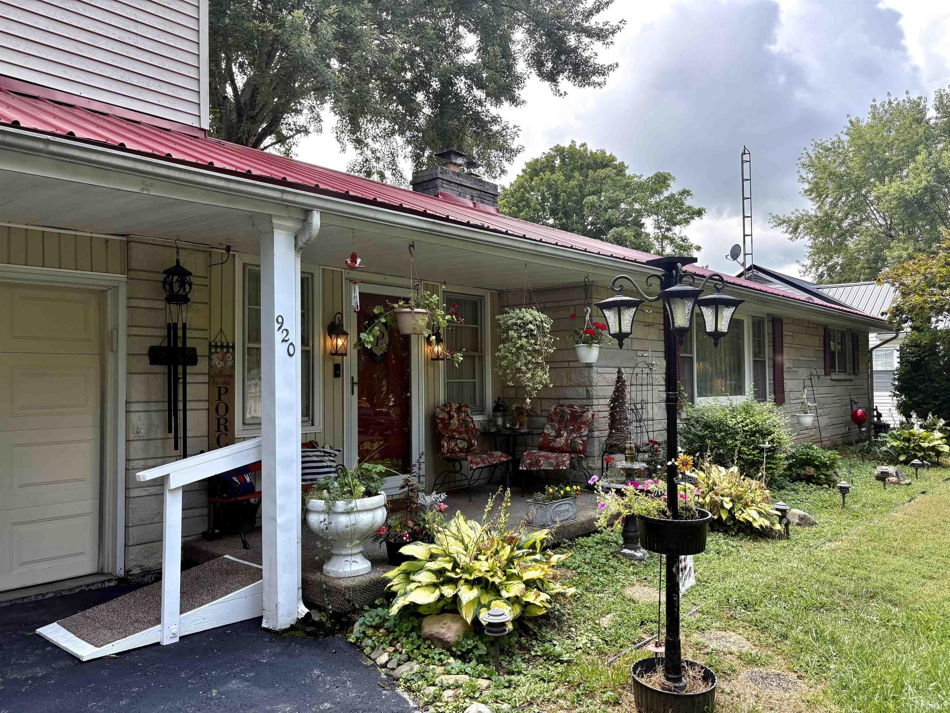 920 E Front Street