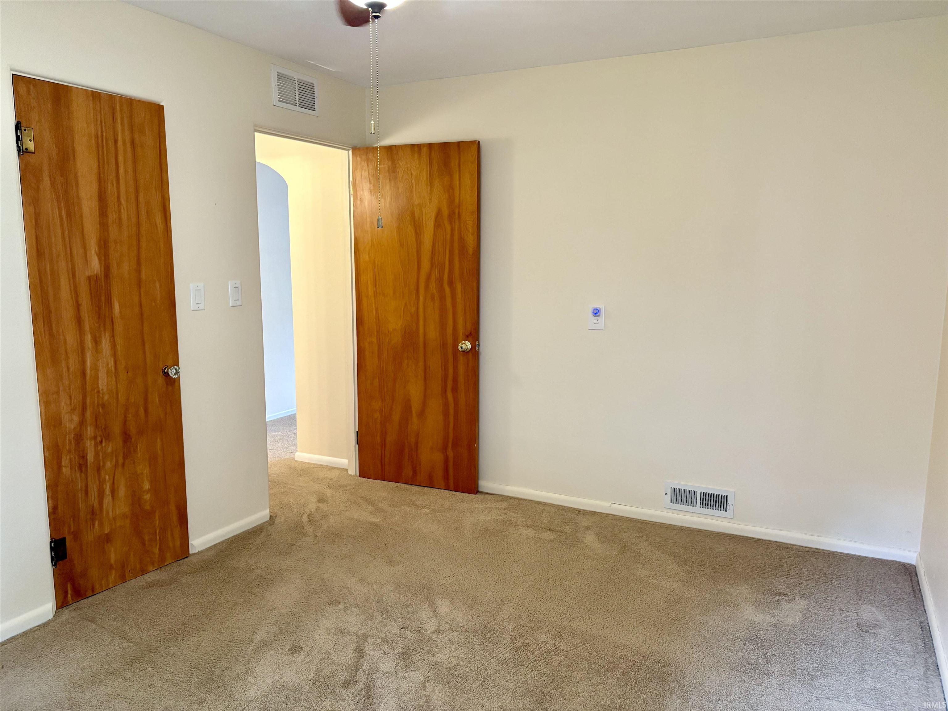 1919 S Arlington Road
