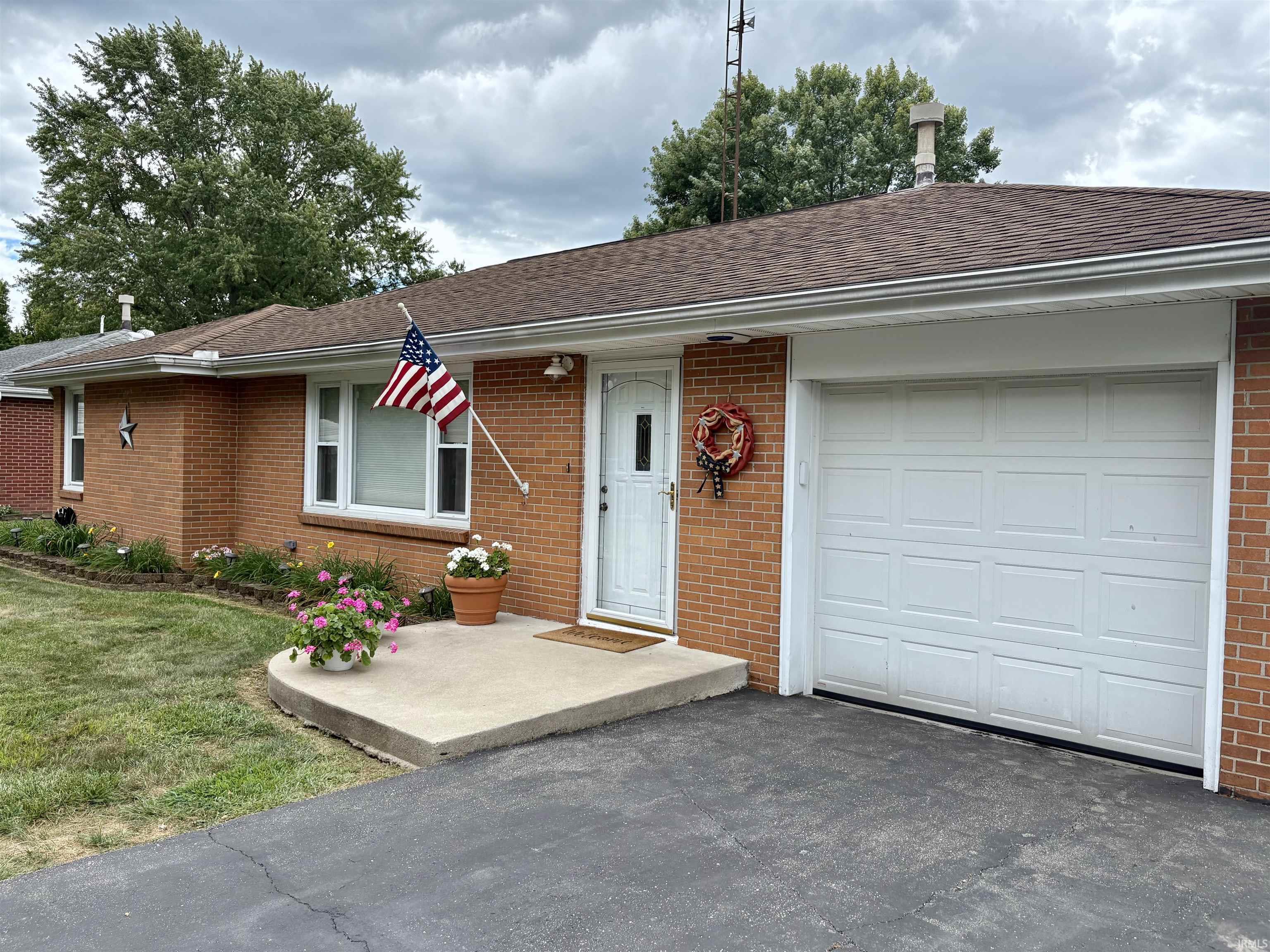 1919 S Arlington Road