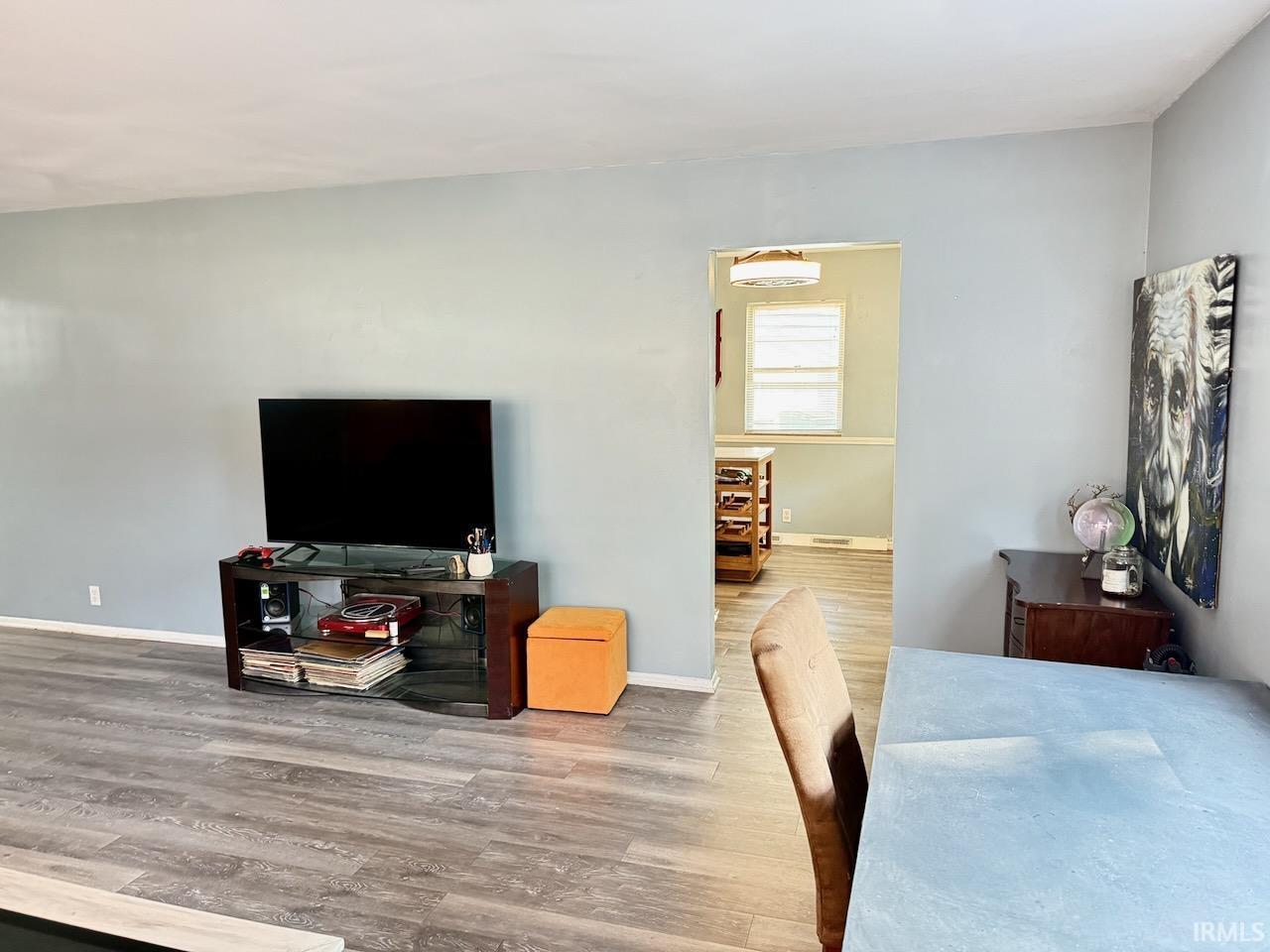 1401 W Glenn Ellyn Drive