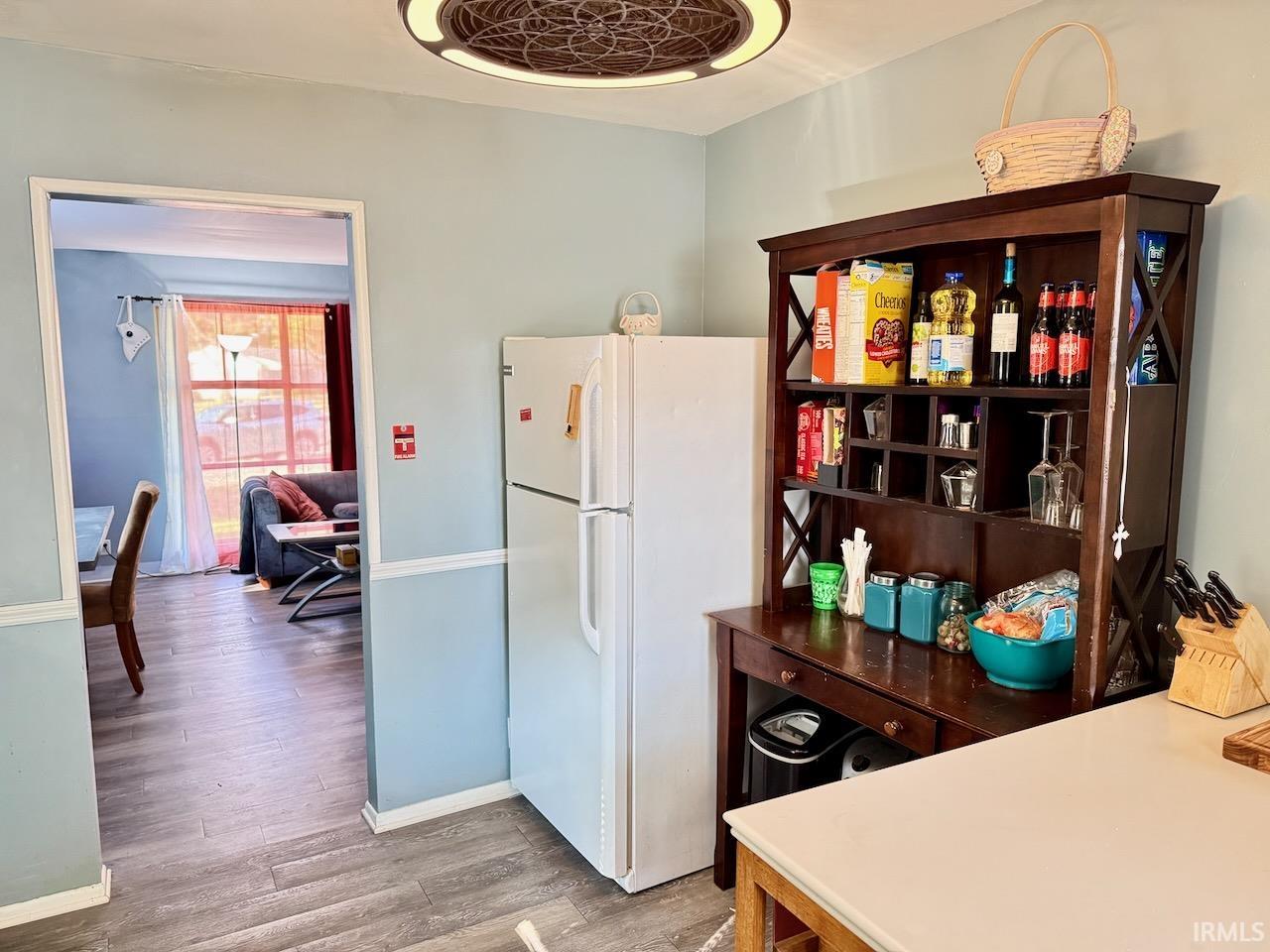 1401 W Glenn Ellyn Drive