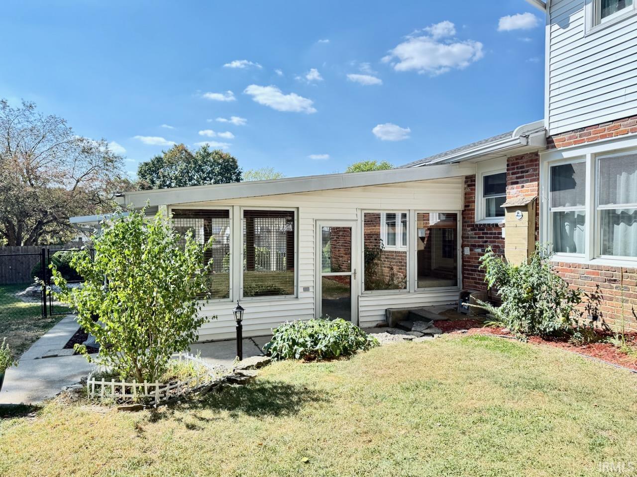 3505 W Pettigrew Drive