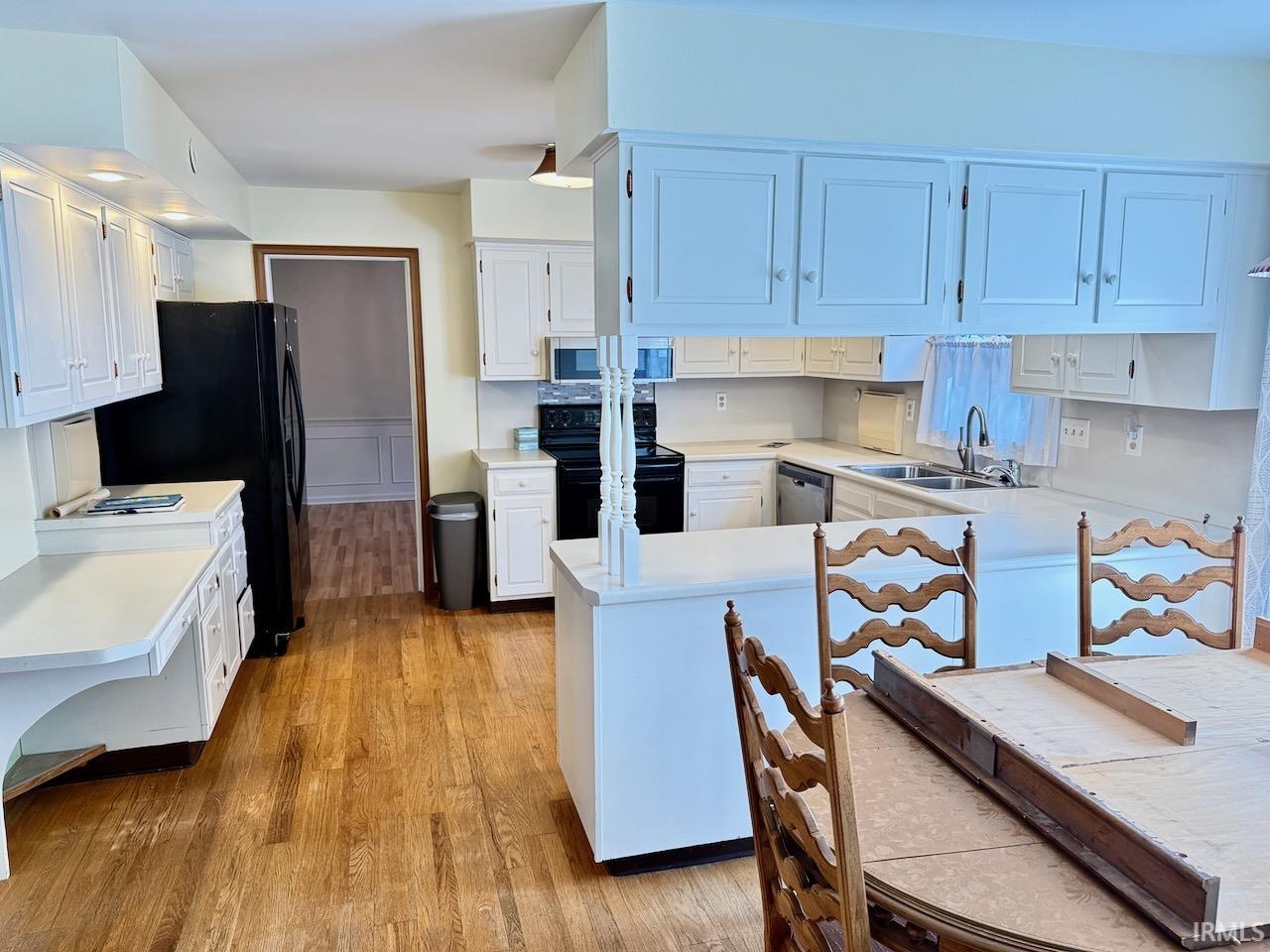 3505 W Pettigrew Drive