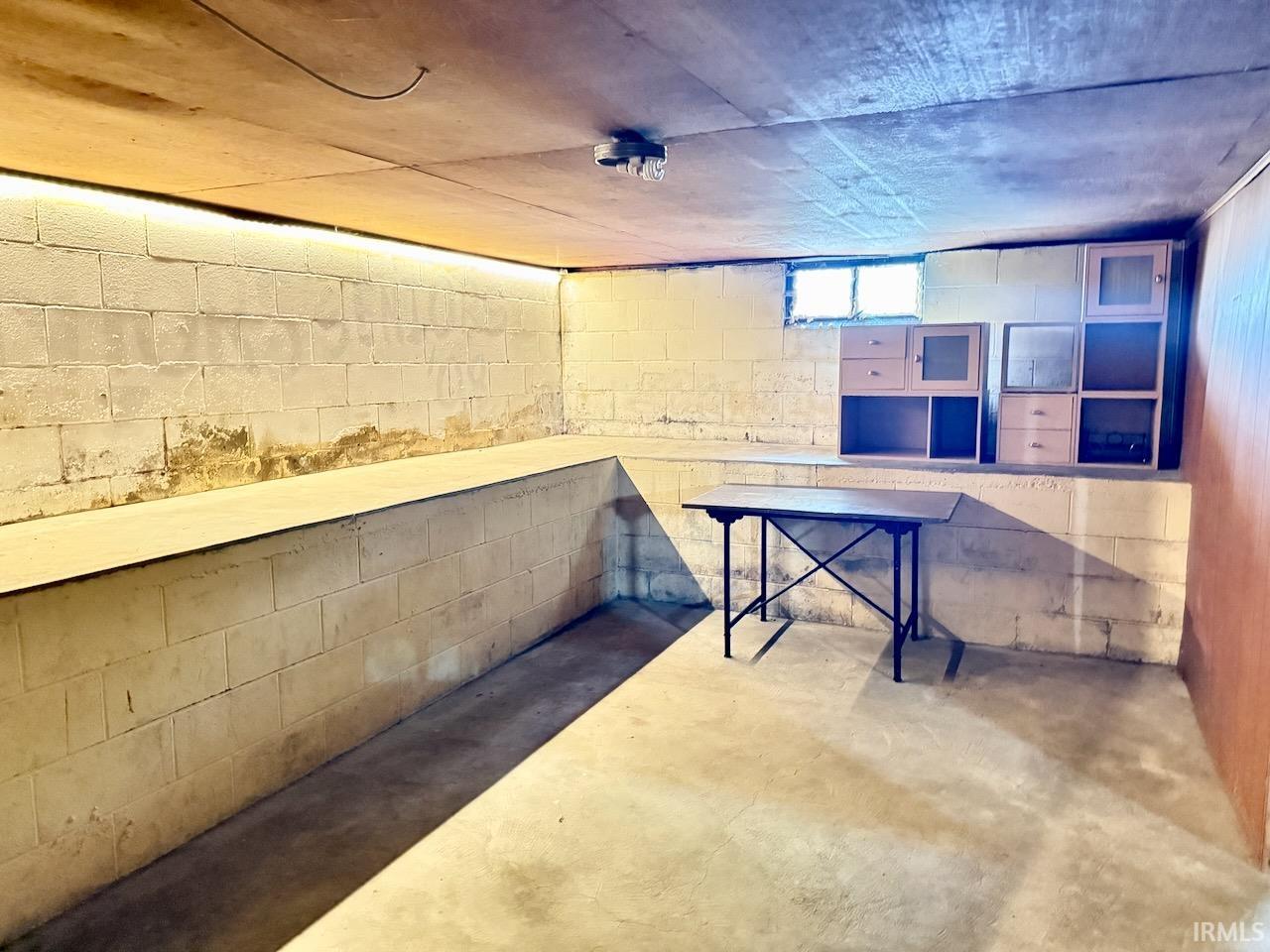 2201 W Euclid Avenue