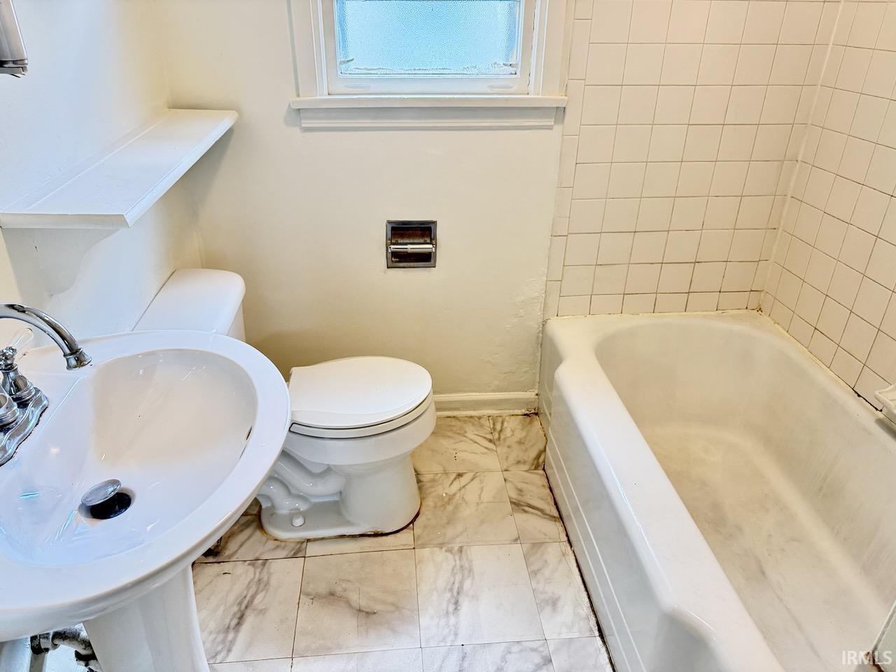 2201 W Euclid Avenue