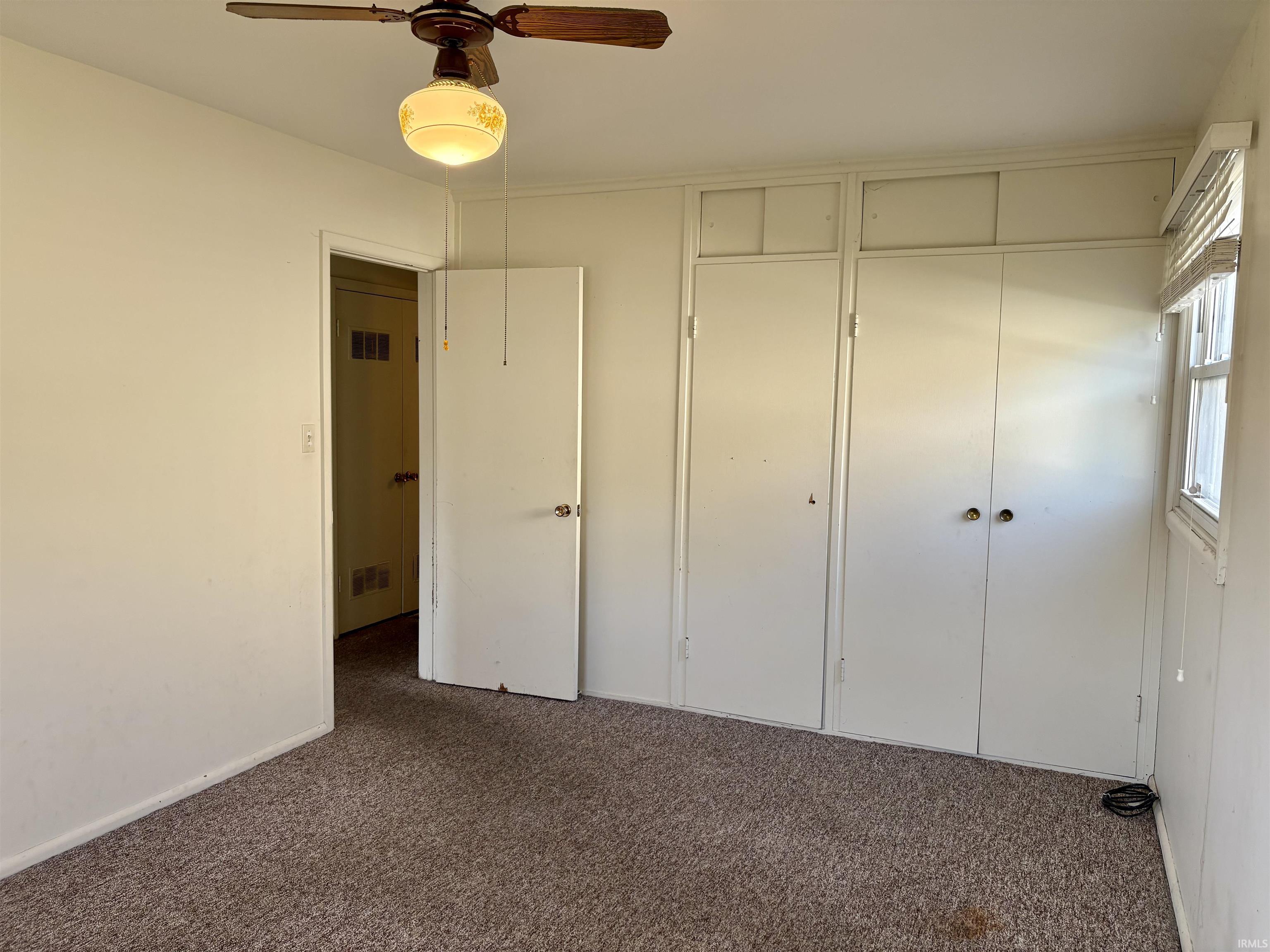 2704 W Brookfield Drive