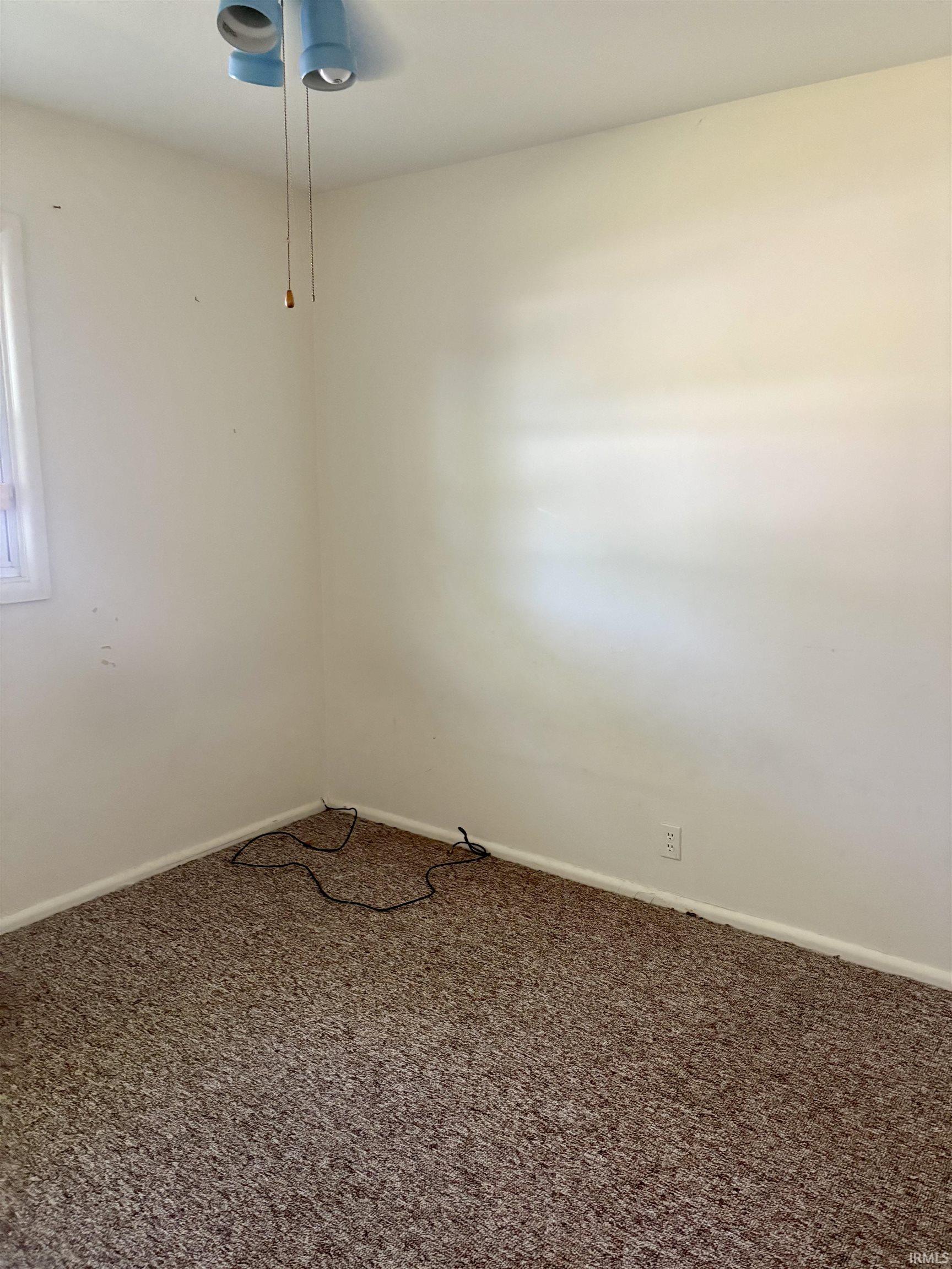 2704 W Brookfield Drive