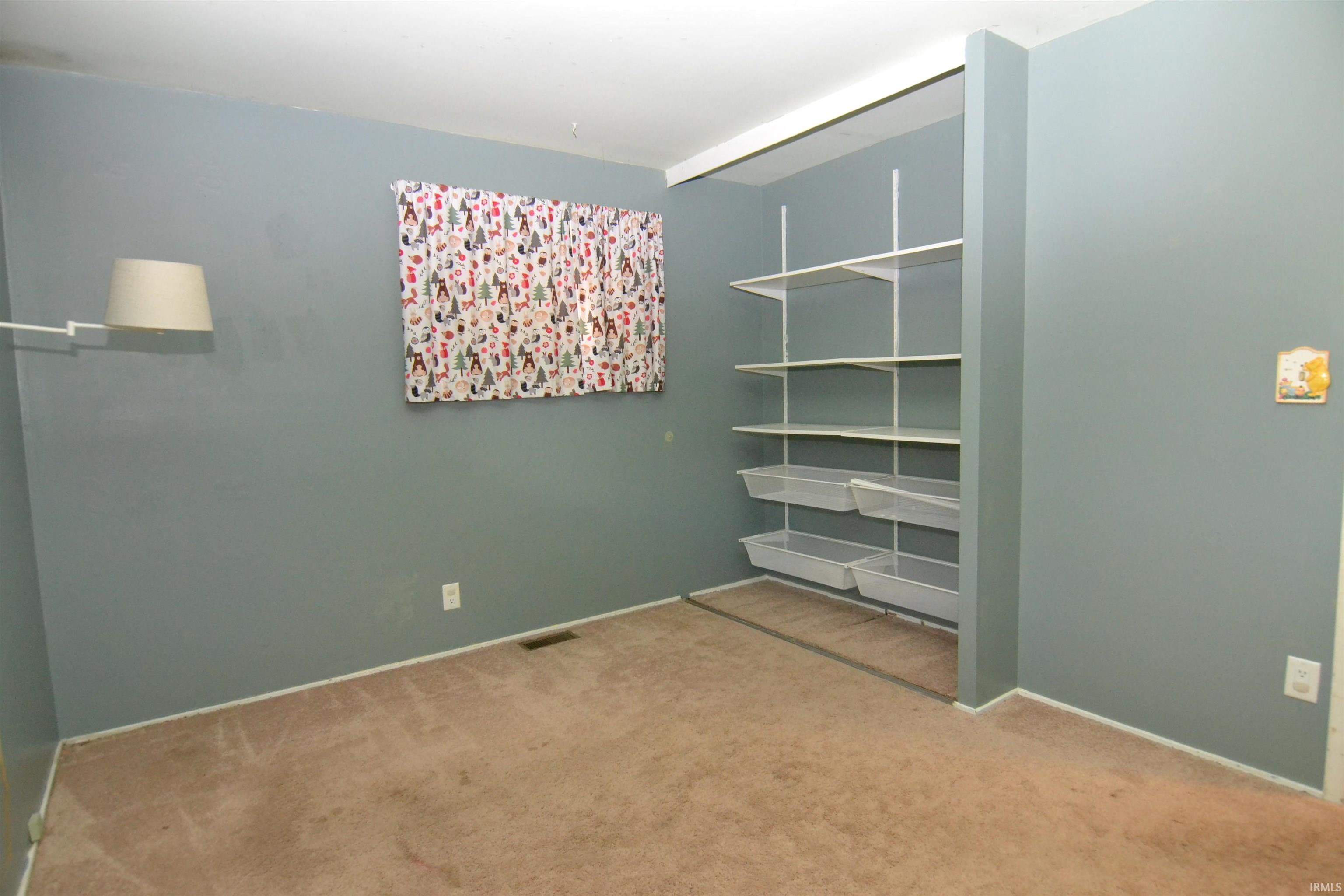 115 N Bittersweet Lane