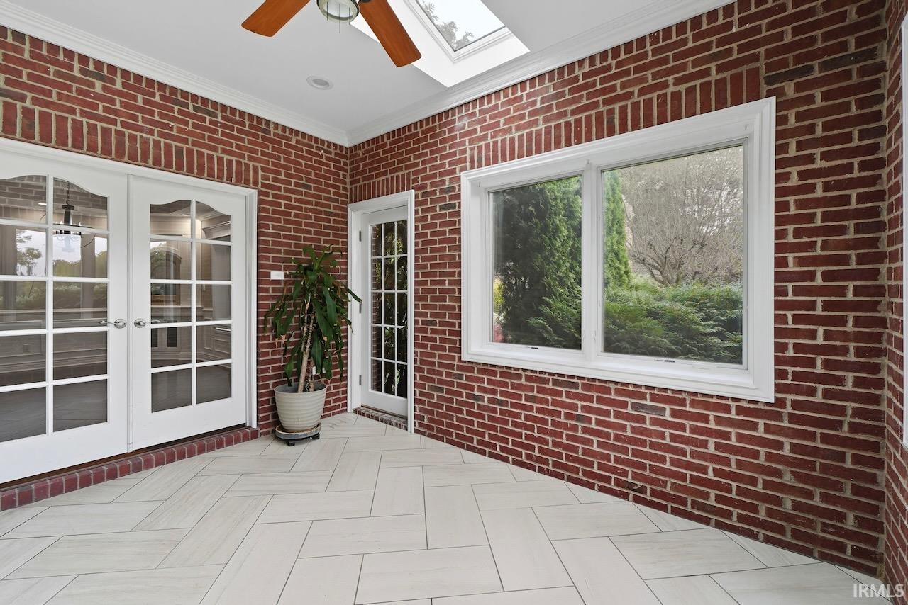 7105 W St Andrews Avenue