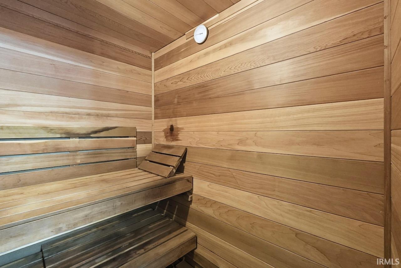 7105 W St Andrews Avenue