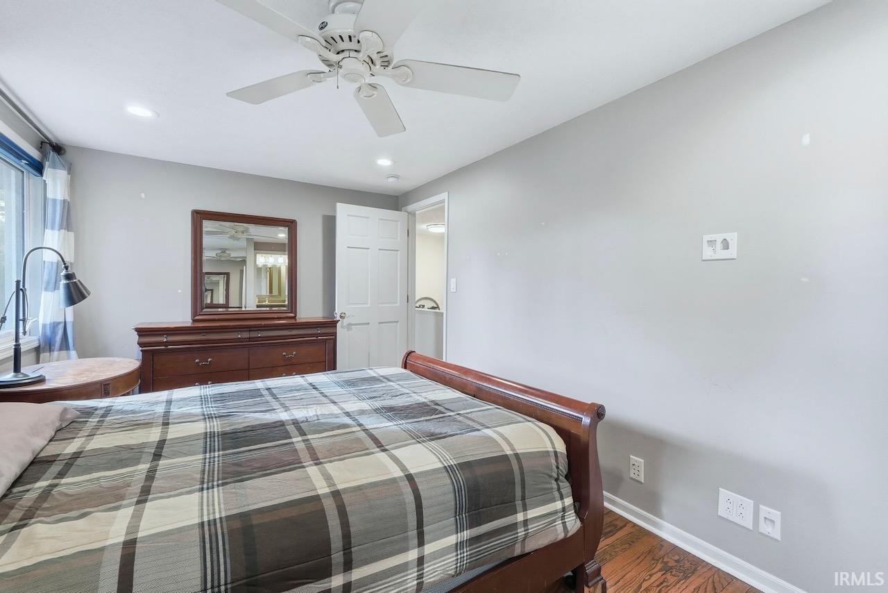 1616 W White River Boulevard