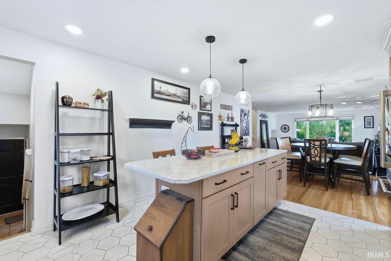 1616 W White River Boulevard