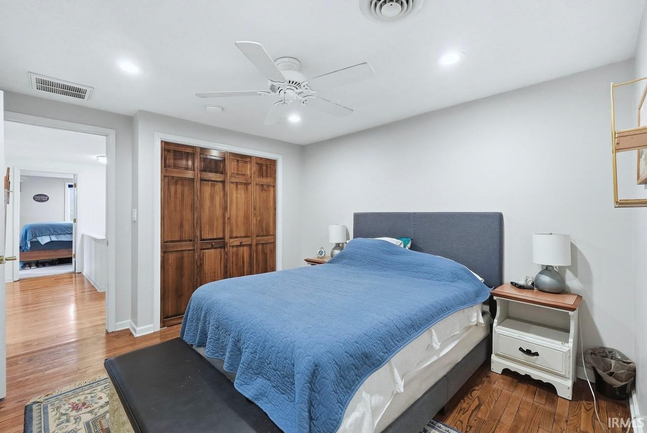 1616 W White River Boulevard