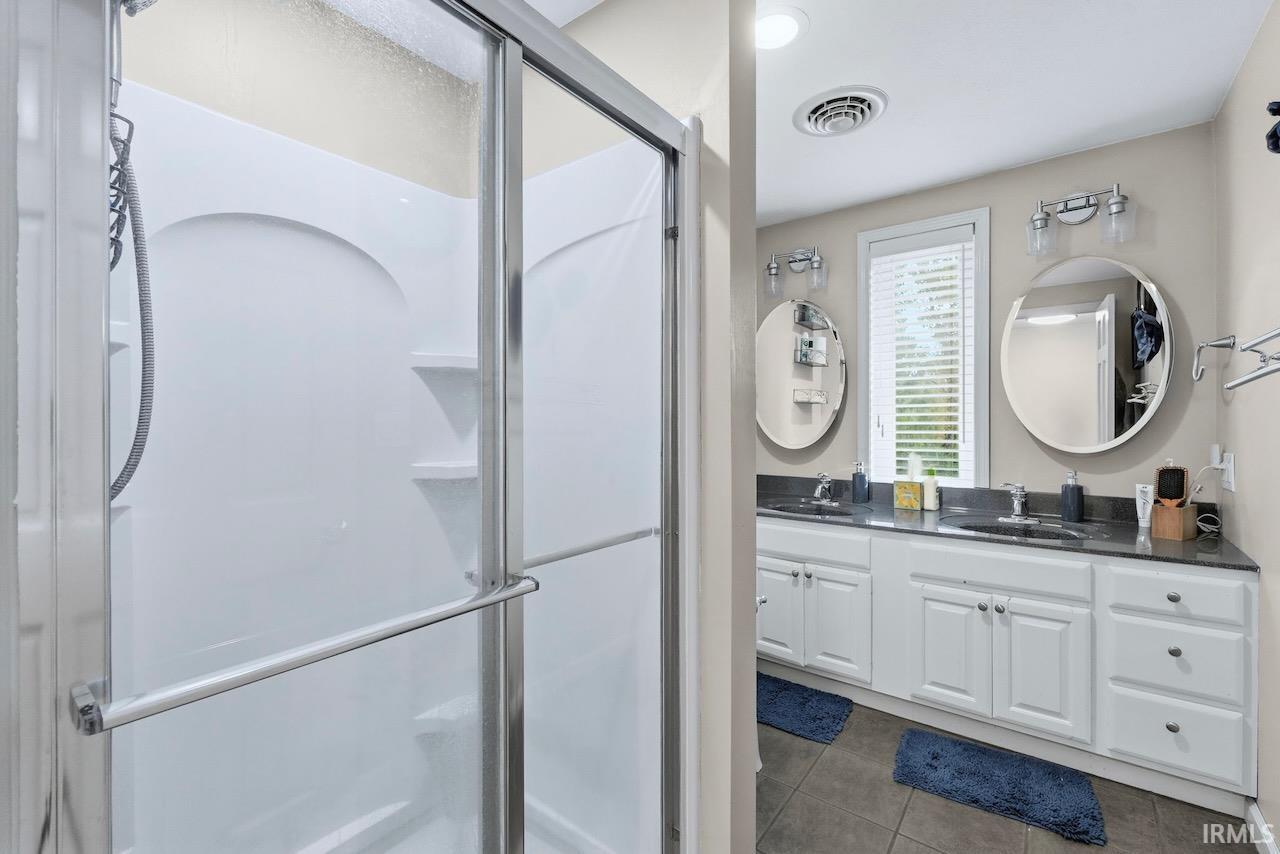 1616 W White River Boulevard