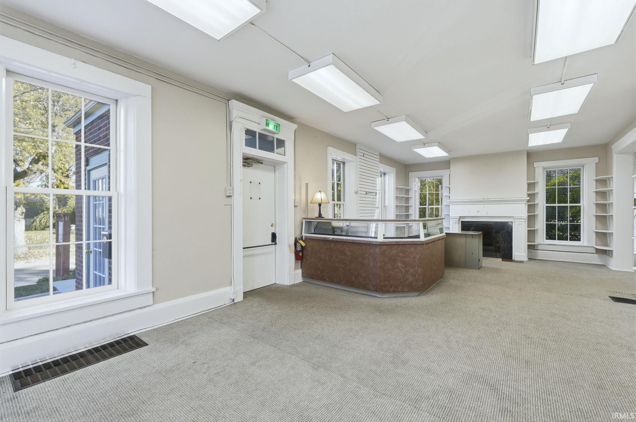 607 E Charles Street