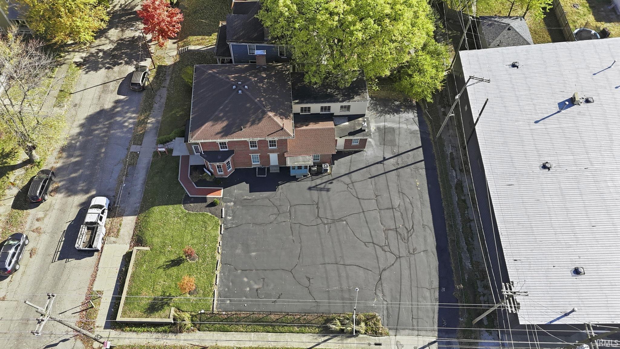 607 E Charles Street