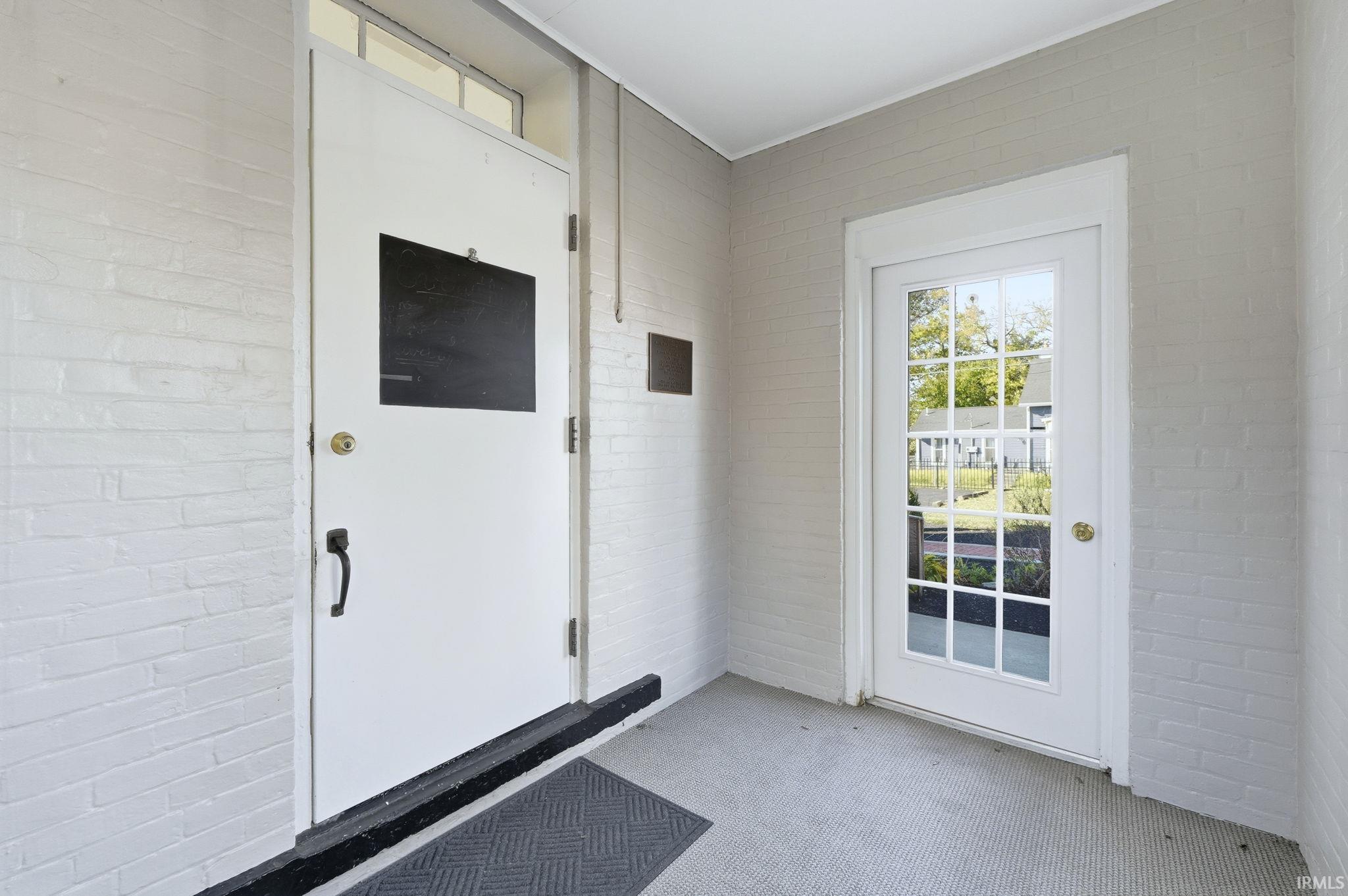 607 E Charles Street