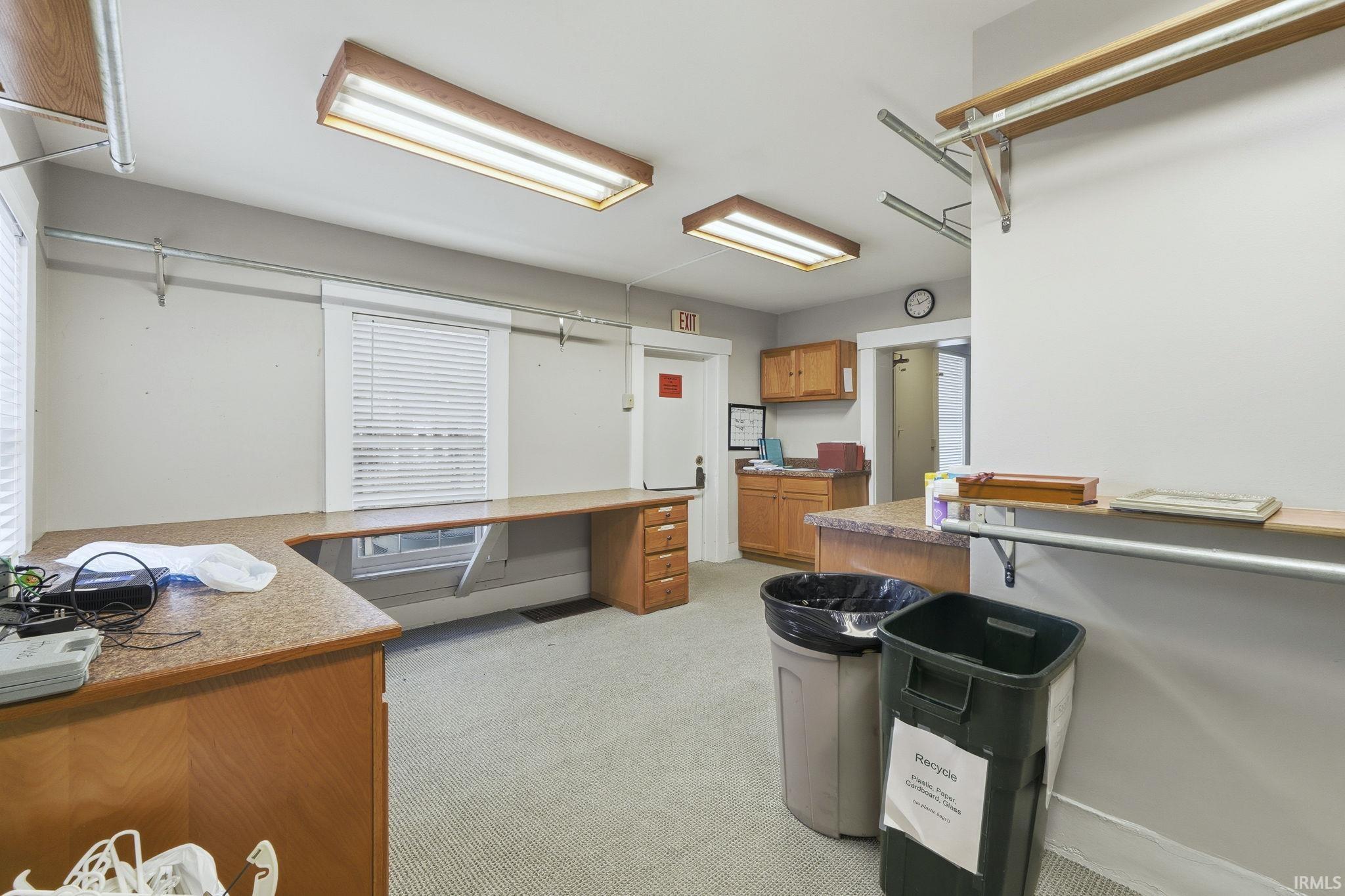 607 E Charles Street