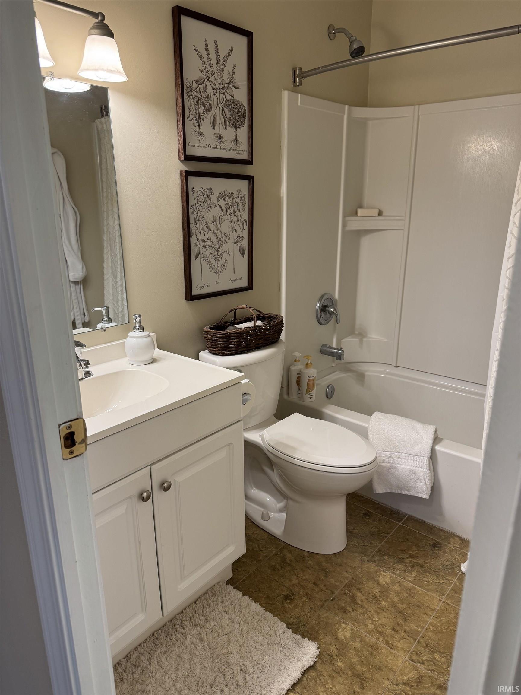 2729 N Winston Drive