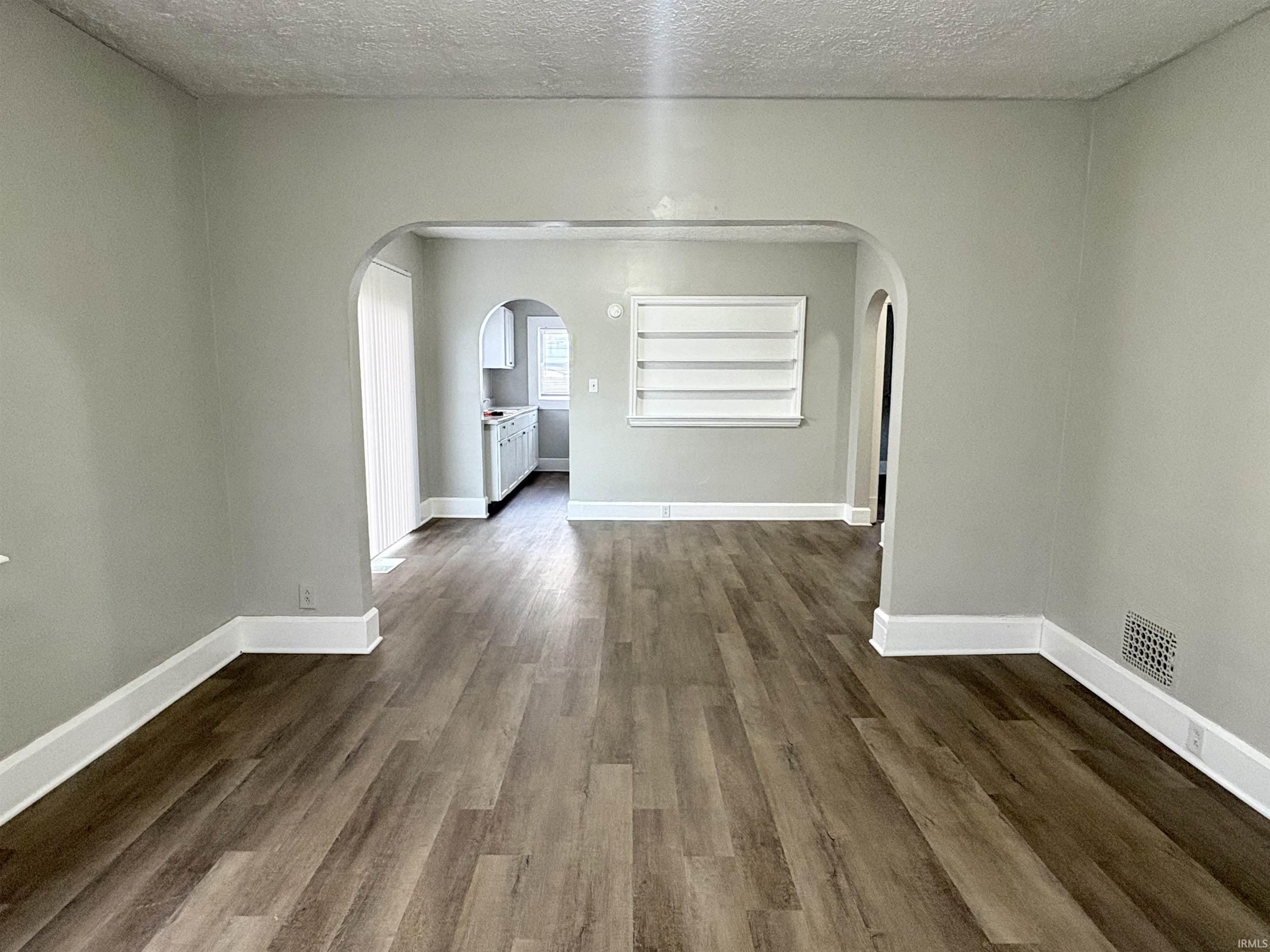 513 E Centennial Avenue