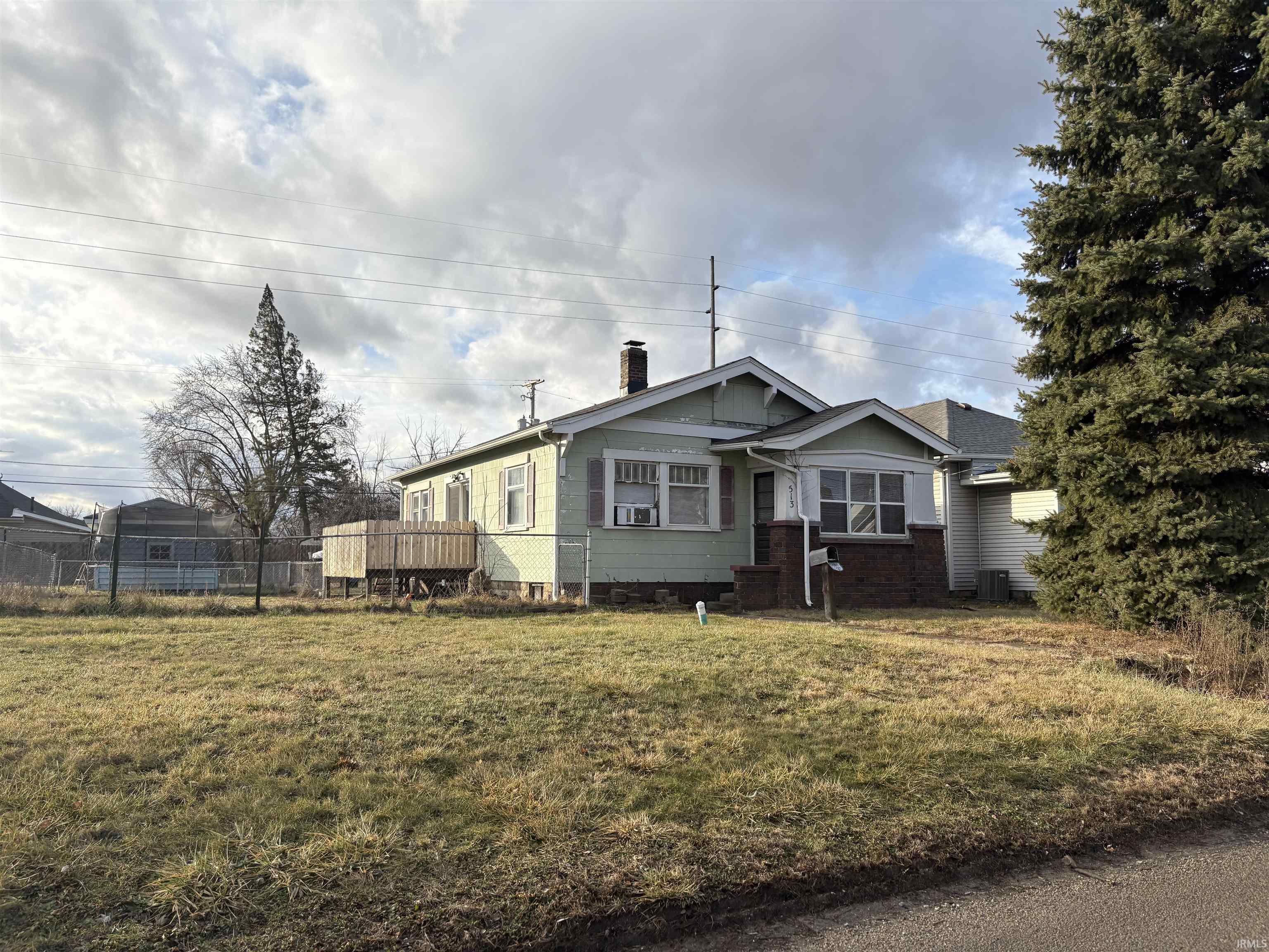 513 E Centennial Avenue