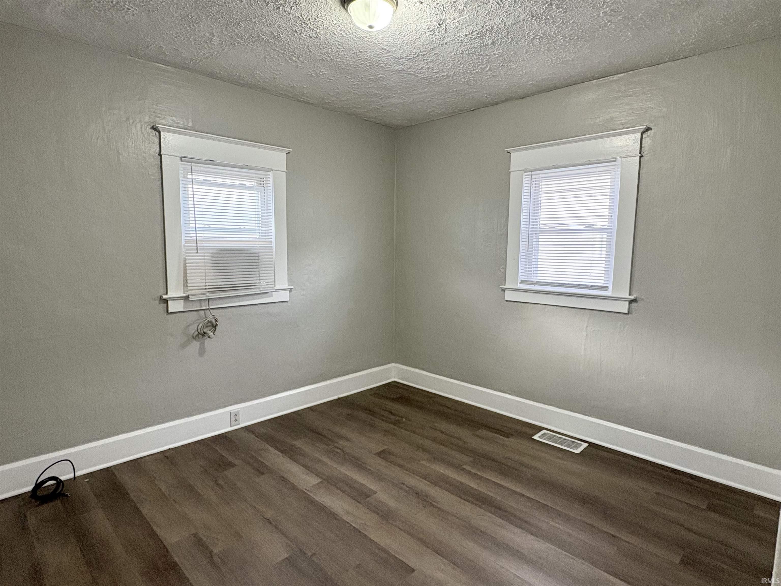 513 E Centennial Avenue