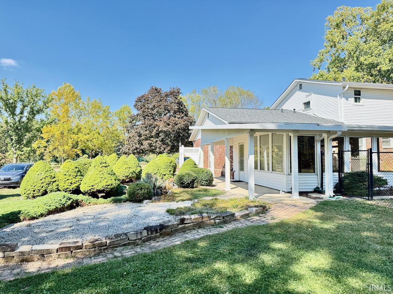 3505 W Pettigrew Drive