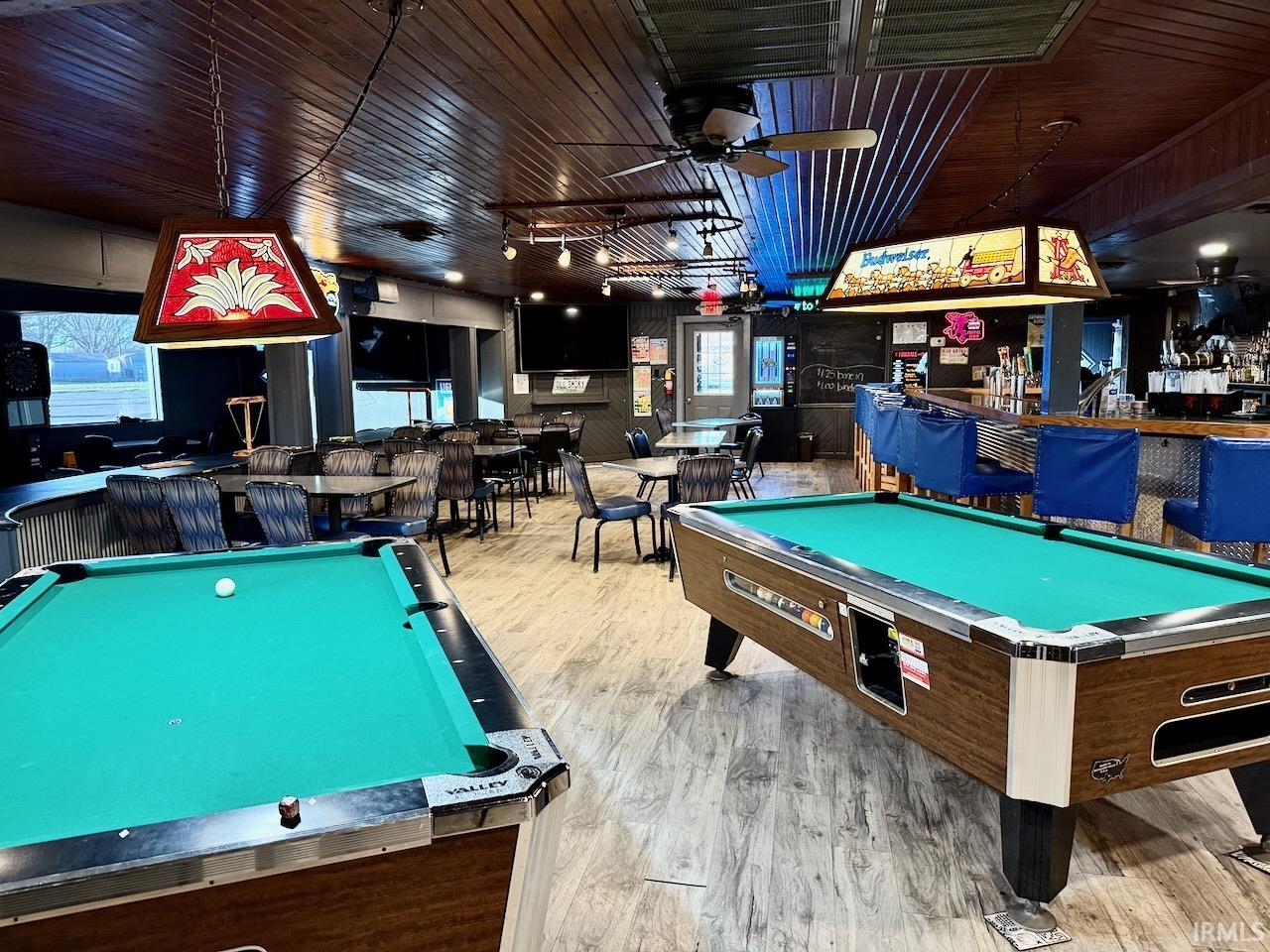 1811 S Burlington Avenue