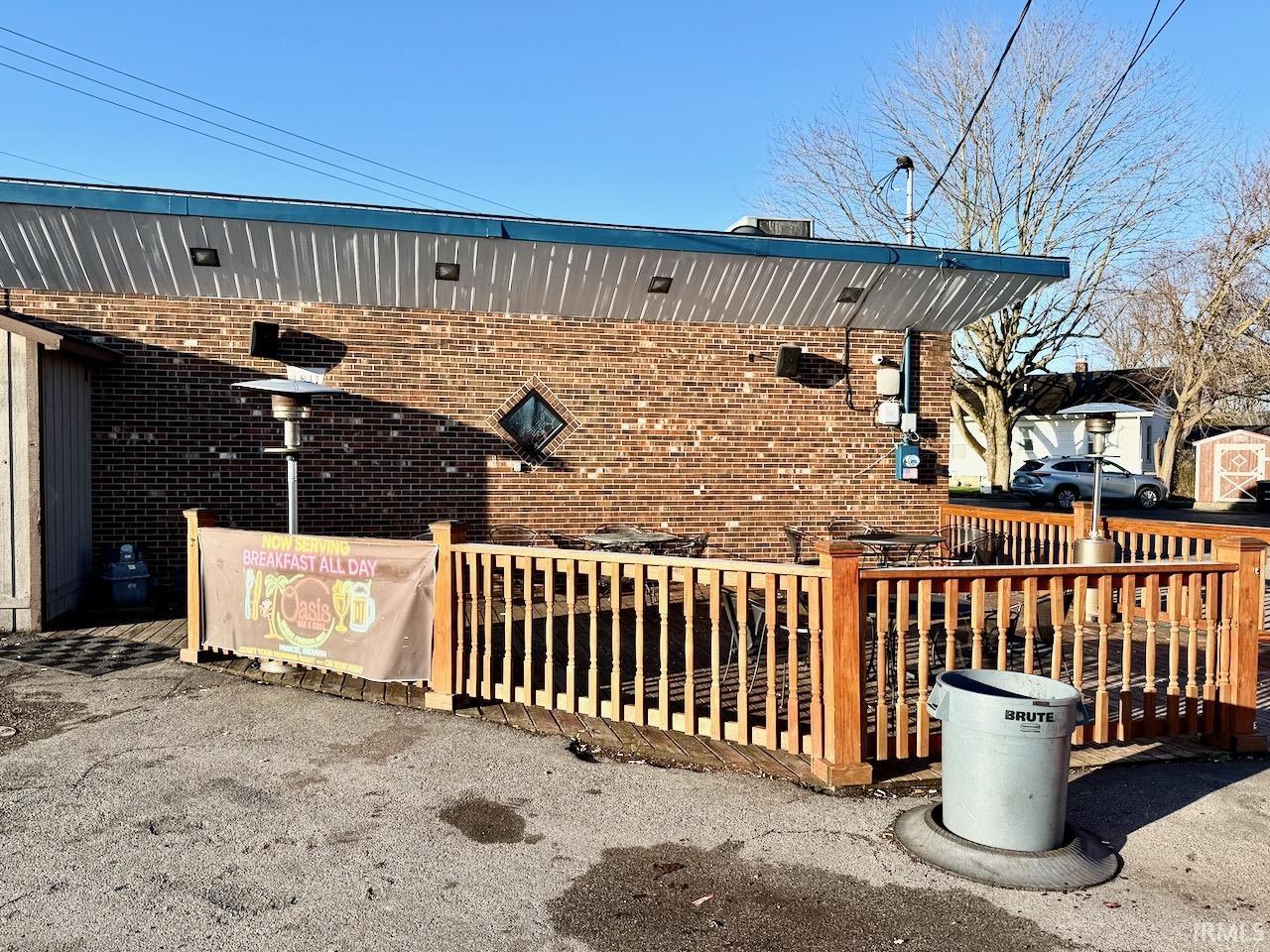 1811 S Burlington Avenue