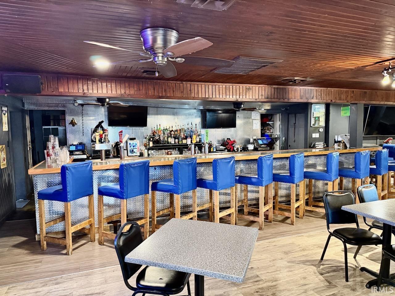 1811 S Burlington Avenue