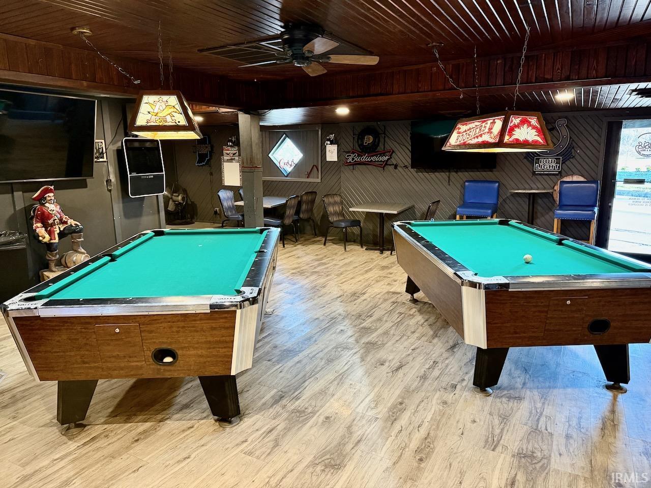 1811 S Burlington Avenue