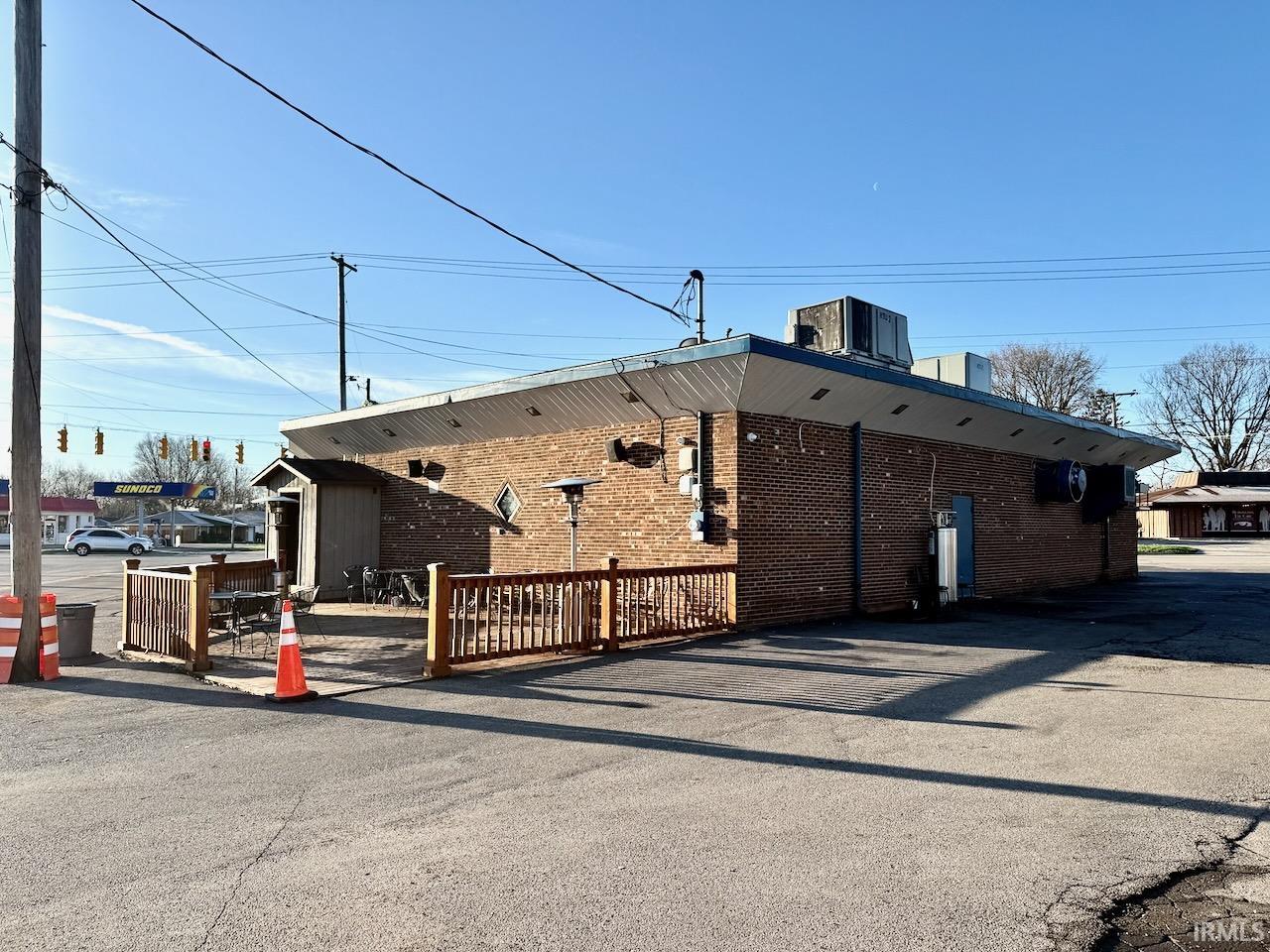 1811 S Burlington Avenue