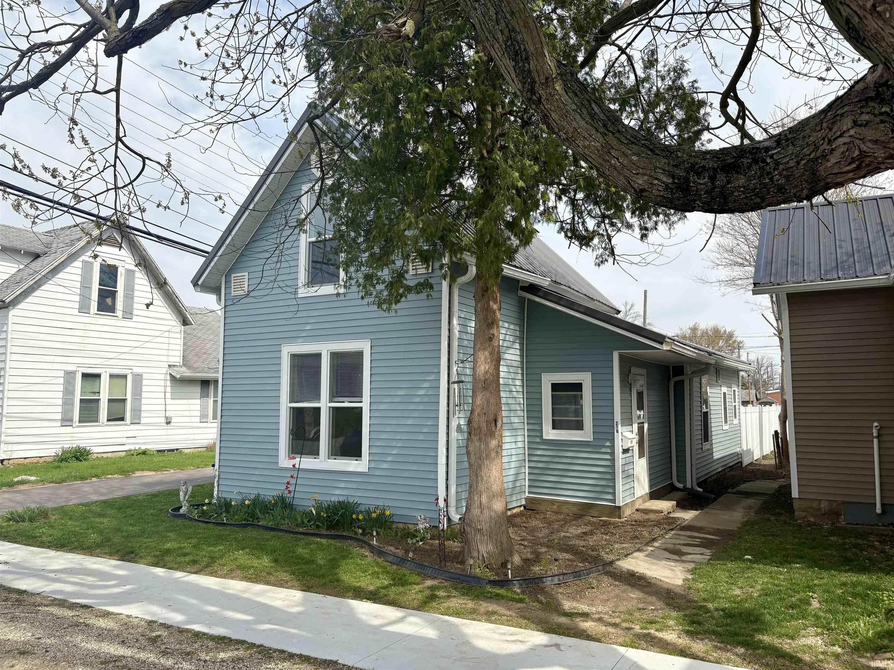 210 W Jay Street