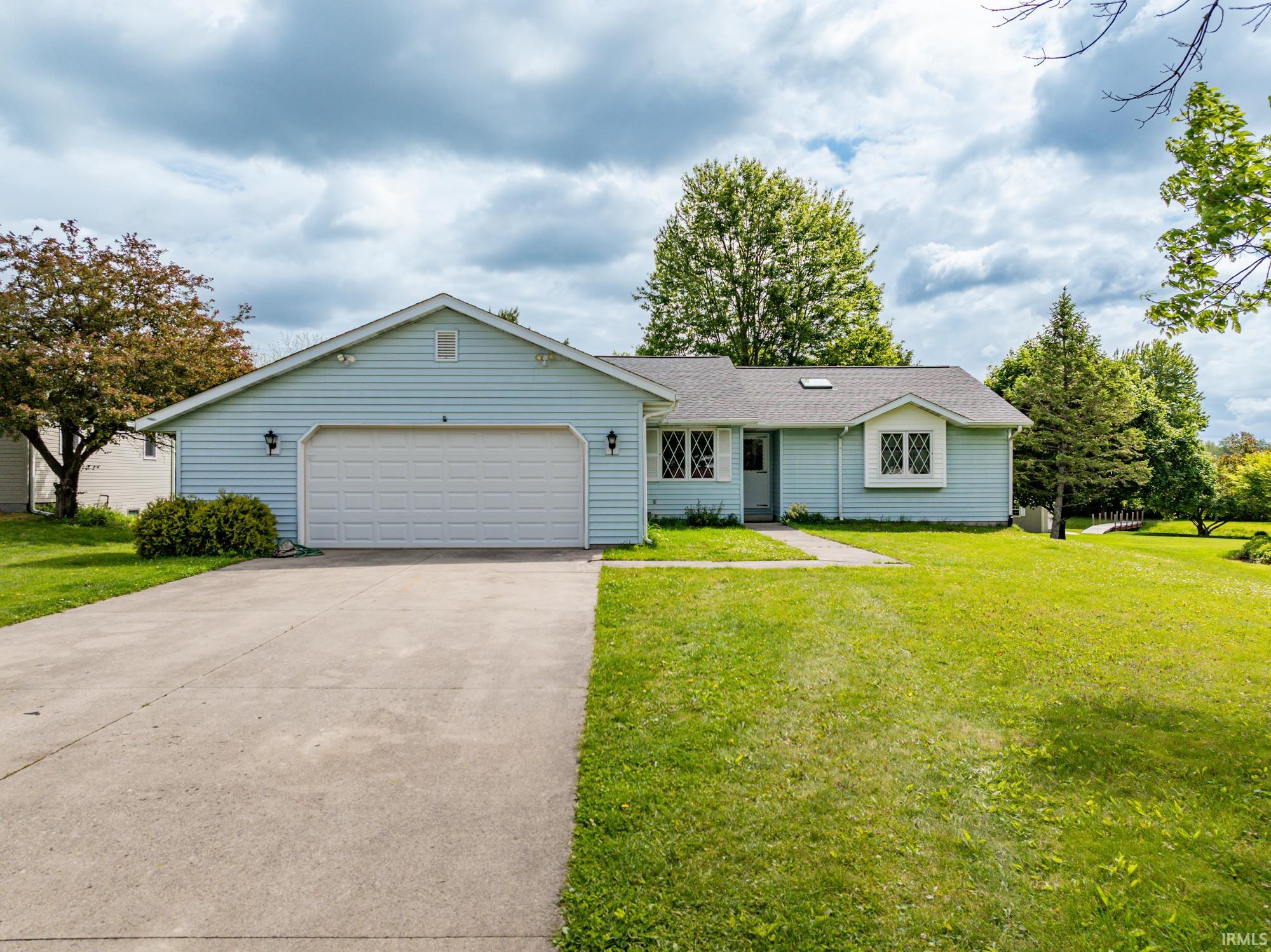 1704 N Thorn Tree Road