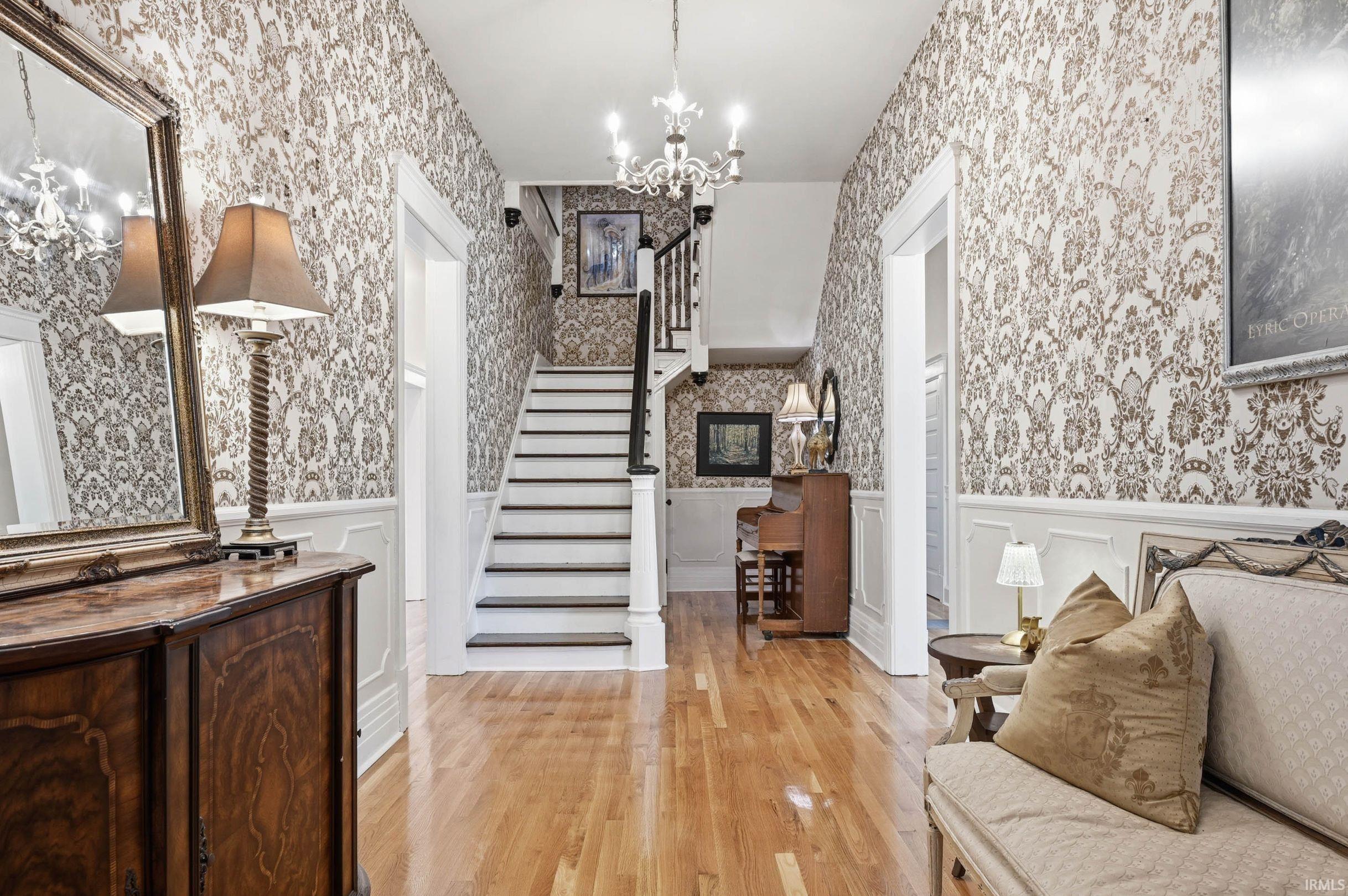 300 E McCullough Boulevard
