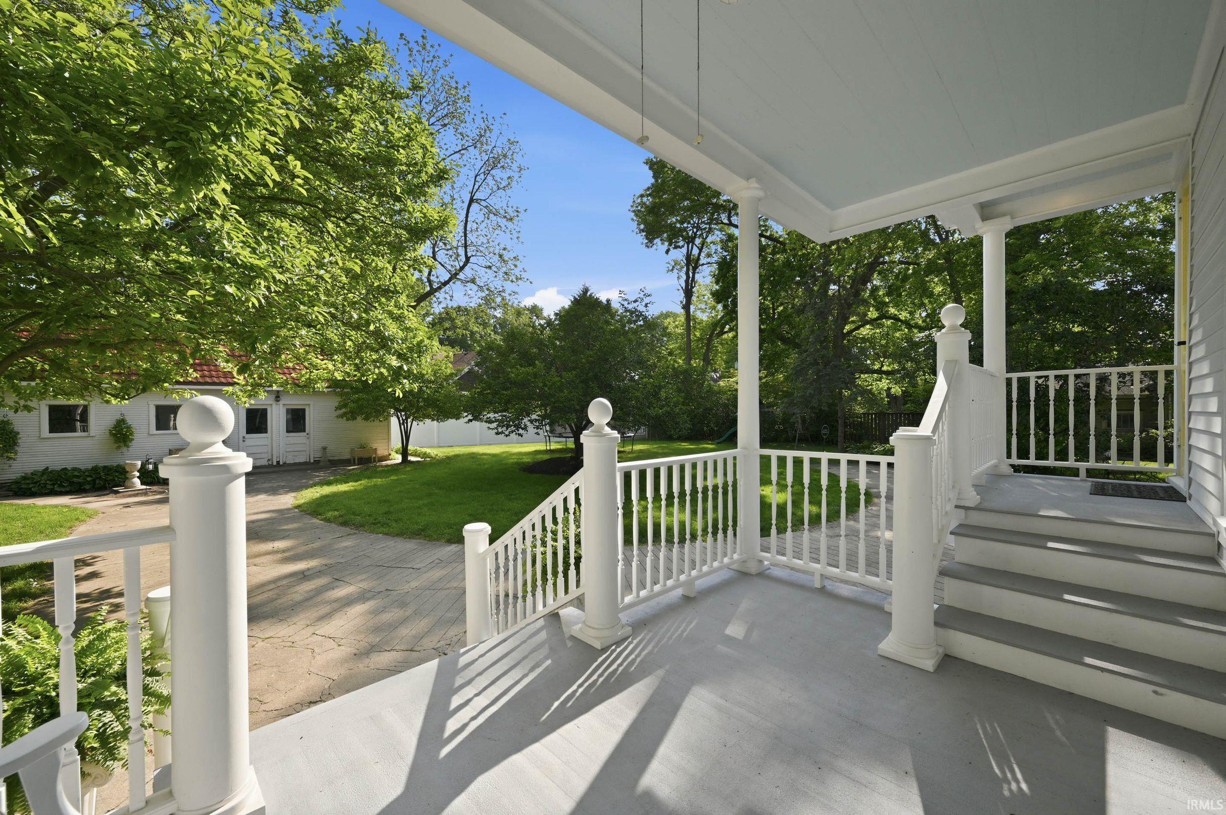 300 E McCullough Boulevard