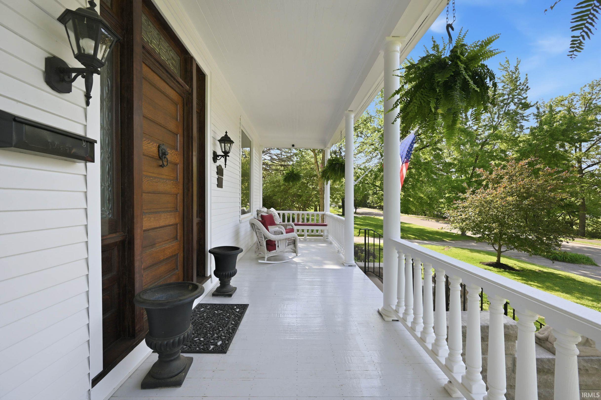 300 E McCullough Boulevard