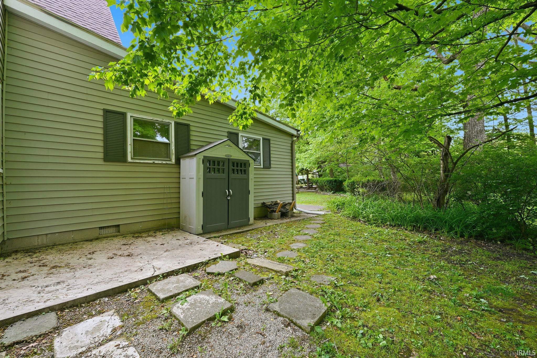 300 S Shady Lane
