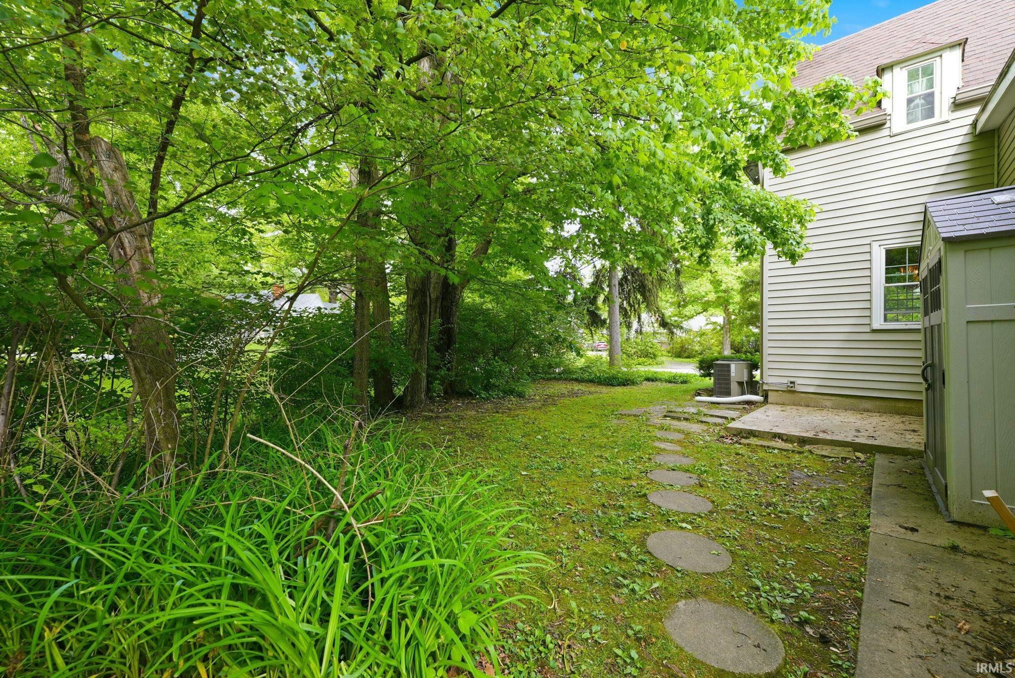 300 S Shady Lane
